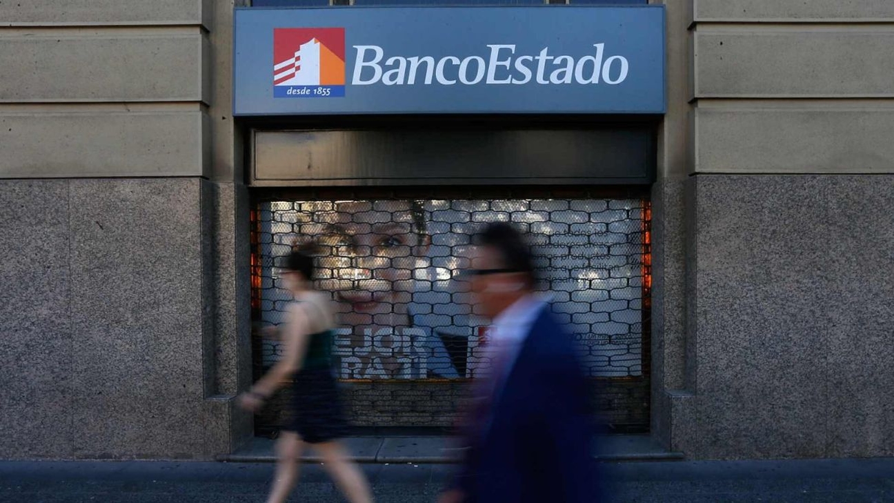 Eliminación del feriado bancario causa polémica en Chile: Consecuencias y reacciones