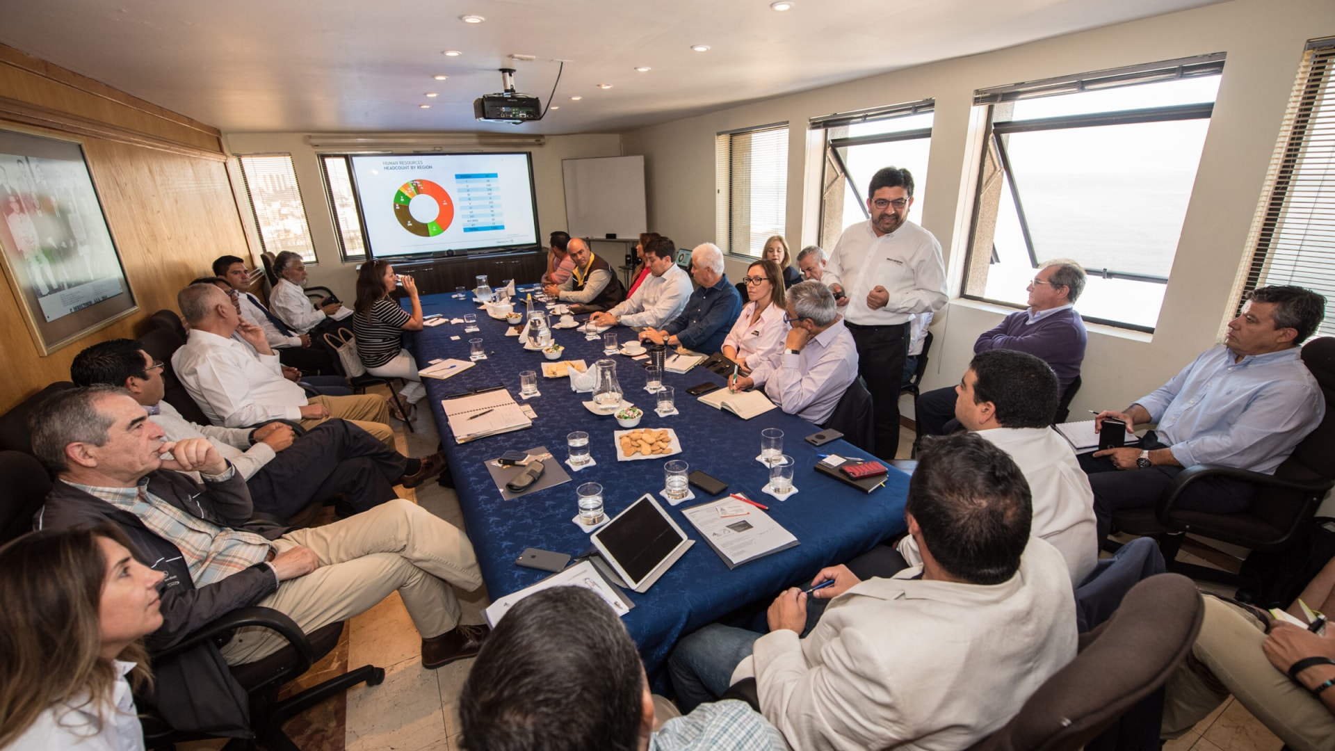 Empresas AIA conocen desafíos operacionales de Albemarle y proyección del Turismo MICE en consejos gremiales