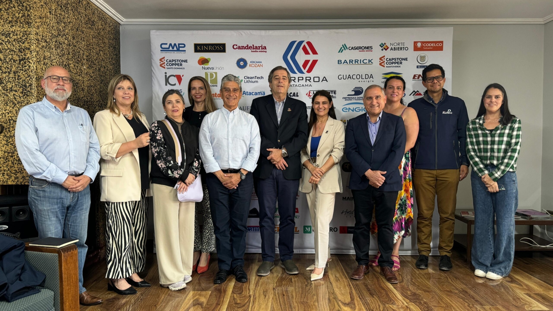 Empresas y autoridades se reúnen para conocer proyecto de Unidad de Angiografía en Atacama