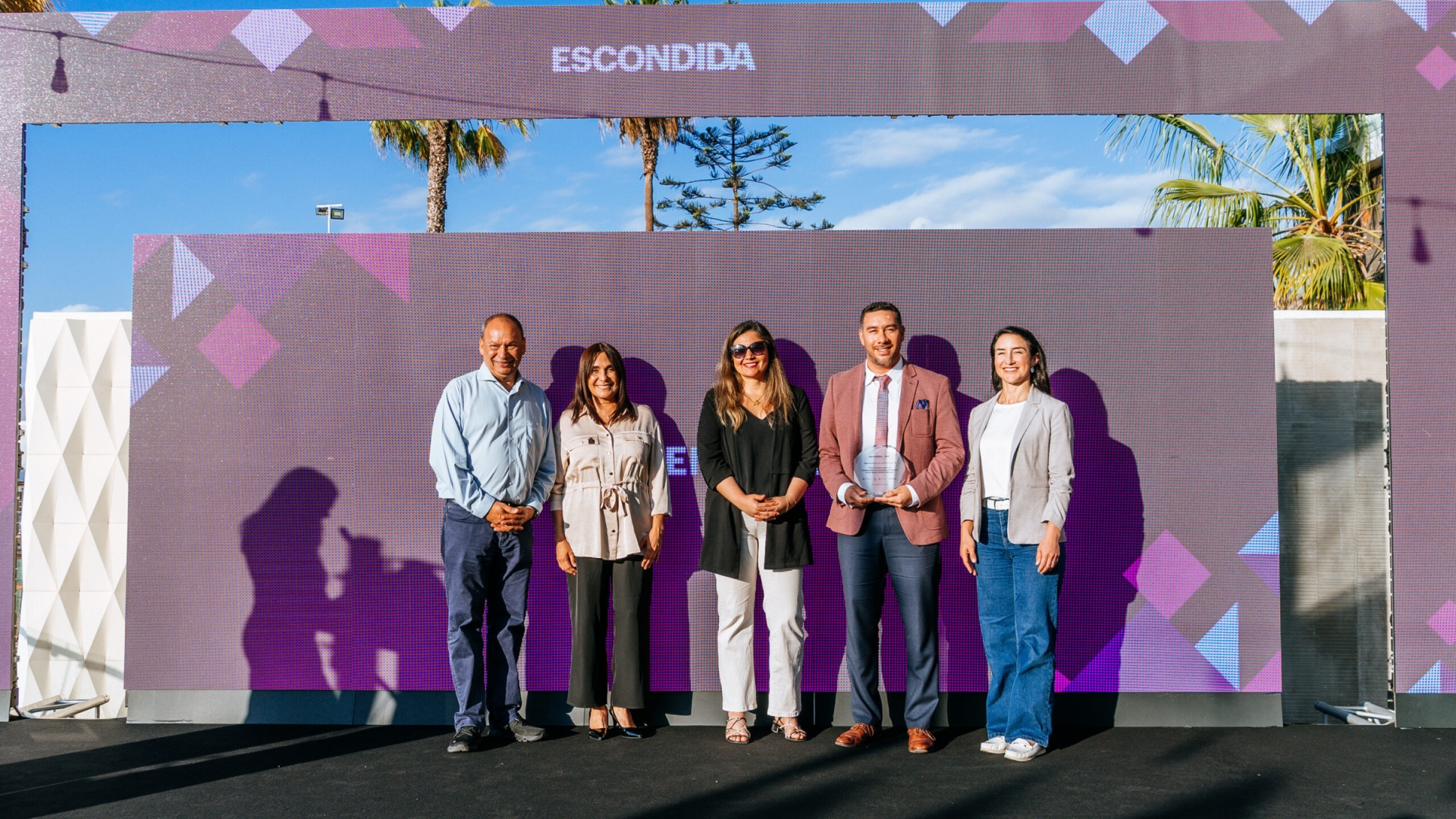 Escondida | BHP lanzó plan “Mujer, STEM y Minería” 2025: abarcaría a más de 3 mil jóvenes de la región