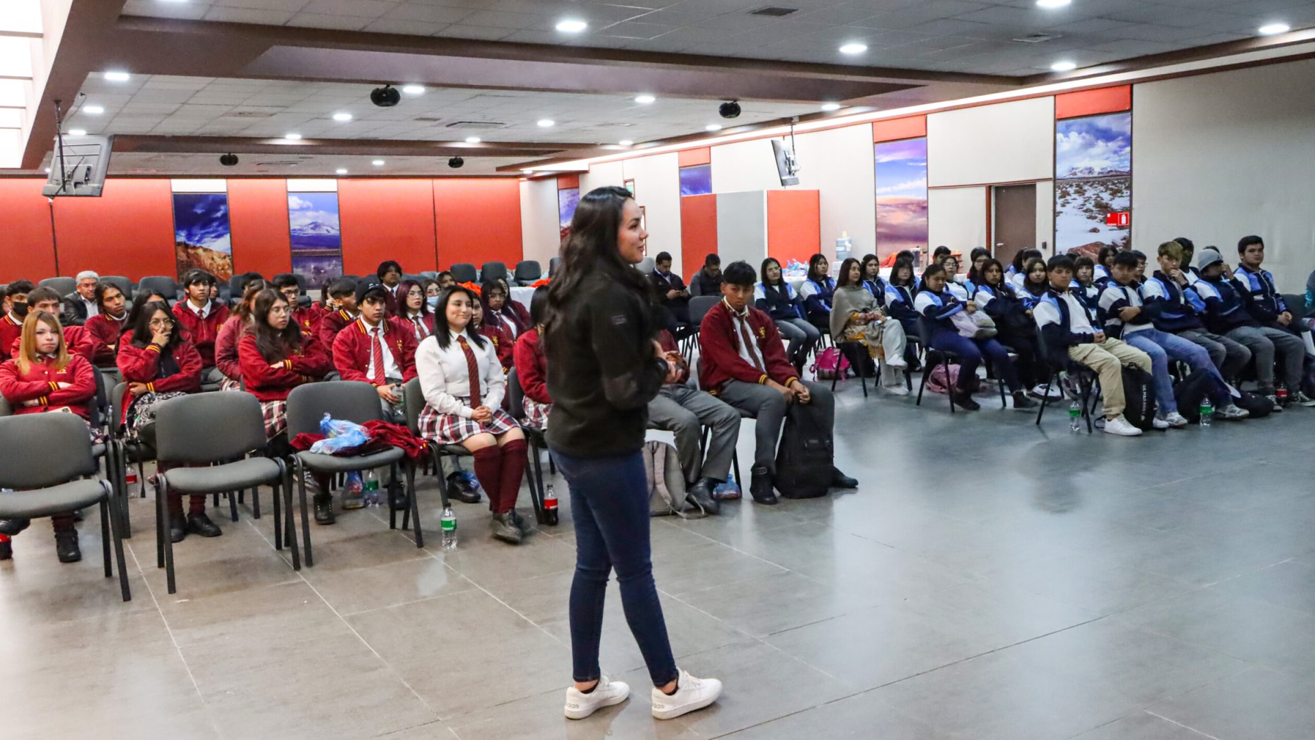 Estudiantes de 3° Medio de Calama estuvieron en División Ministro Hales para conocer el mundo laboral y definir su futuro