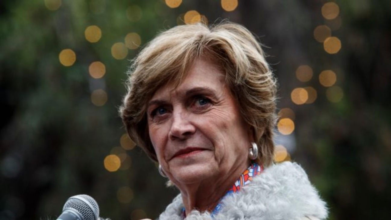 Evelyn Matthei cuestiona acuerdo SQM-Codelco mientras defienden su relevancia para Chile en medio de críticas políticas