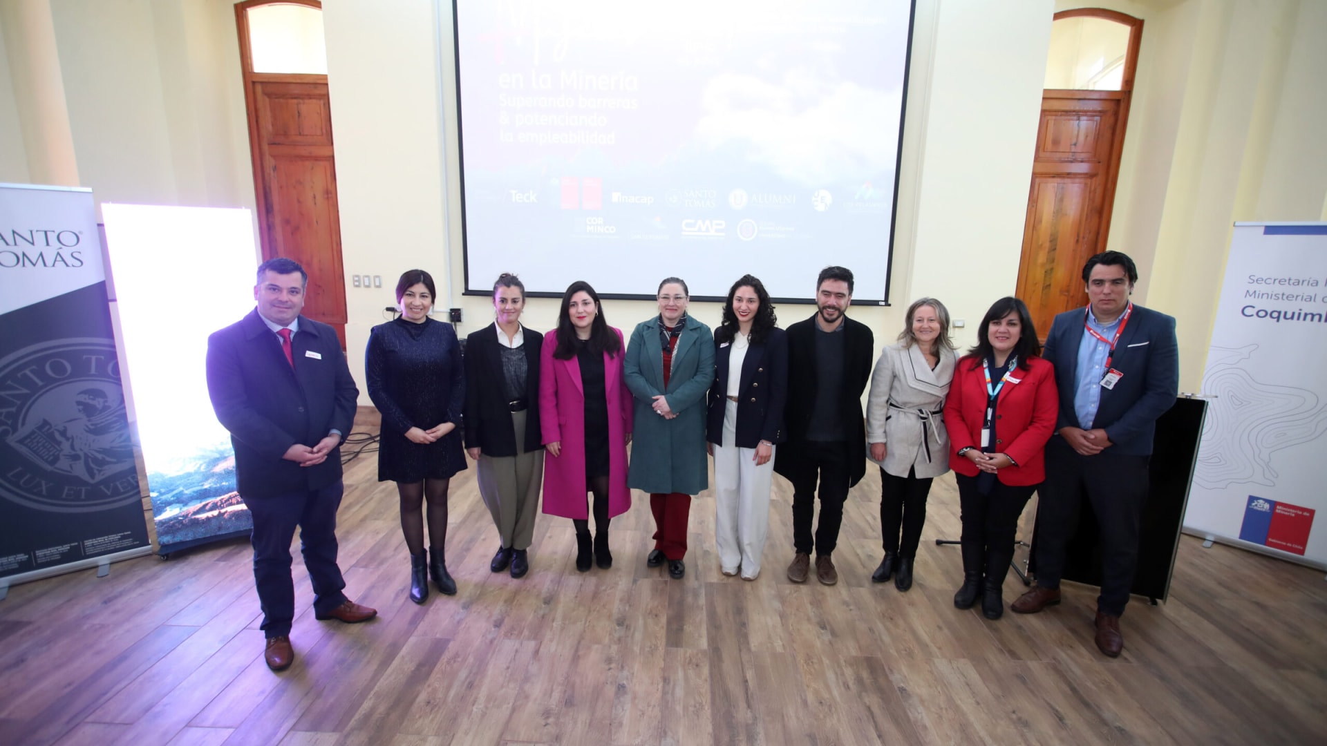 Exitosa jornada acercó la minería a jóvenes mujeres estudiantes