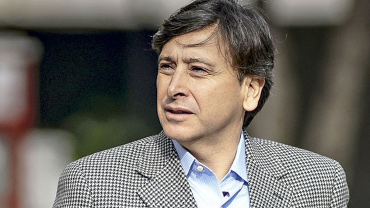 Exministro Golborne considera inteligente abrir negociación con SQM por litio: “Políticamente, antes de este anuncio, era bastante más difícil”