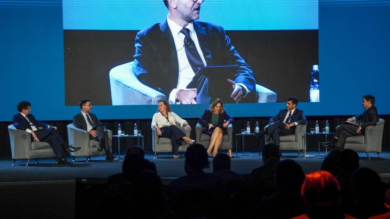 Expomin 2025: Desafíos y Avances en la Regulación del Sector Minero según Francisco Saffie