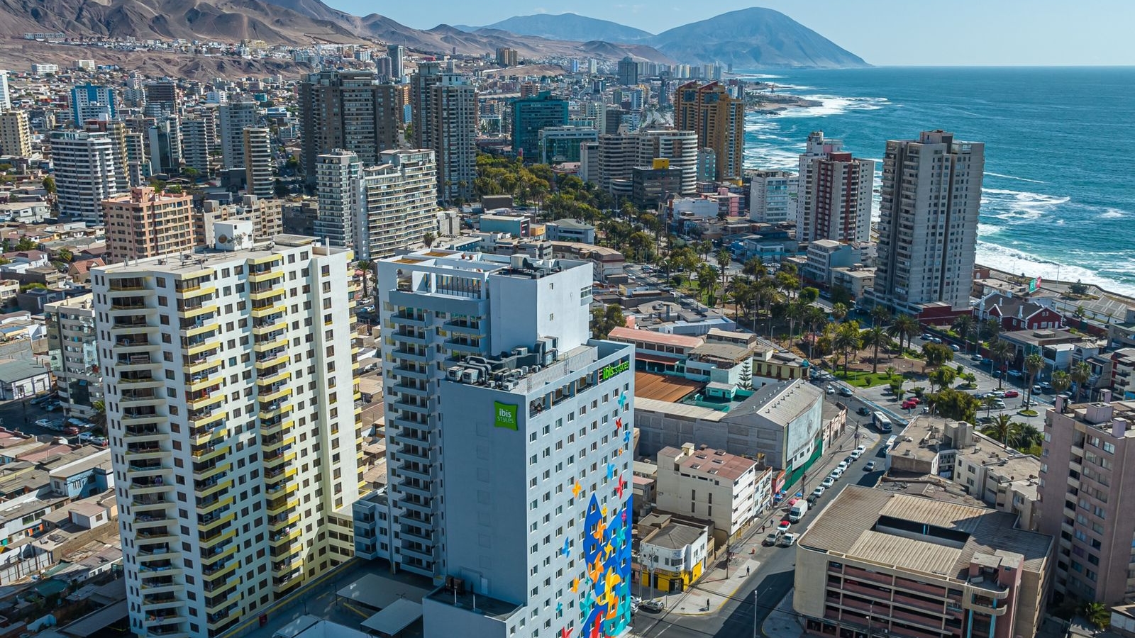 EXPONOR busca aumentar capacidad hotelera y suma departamentos y casas a su oferta