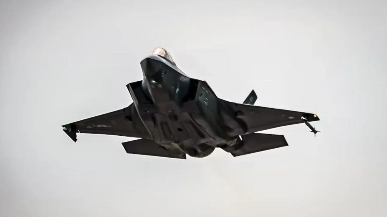 F-35A Lightning II: caza de quinta generación despliega su poder en Fidae 2026 y marca el estándar tecnológico