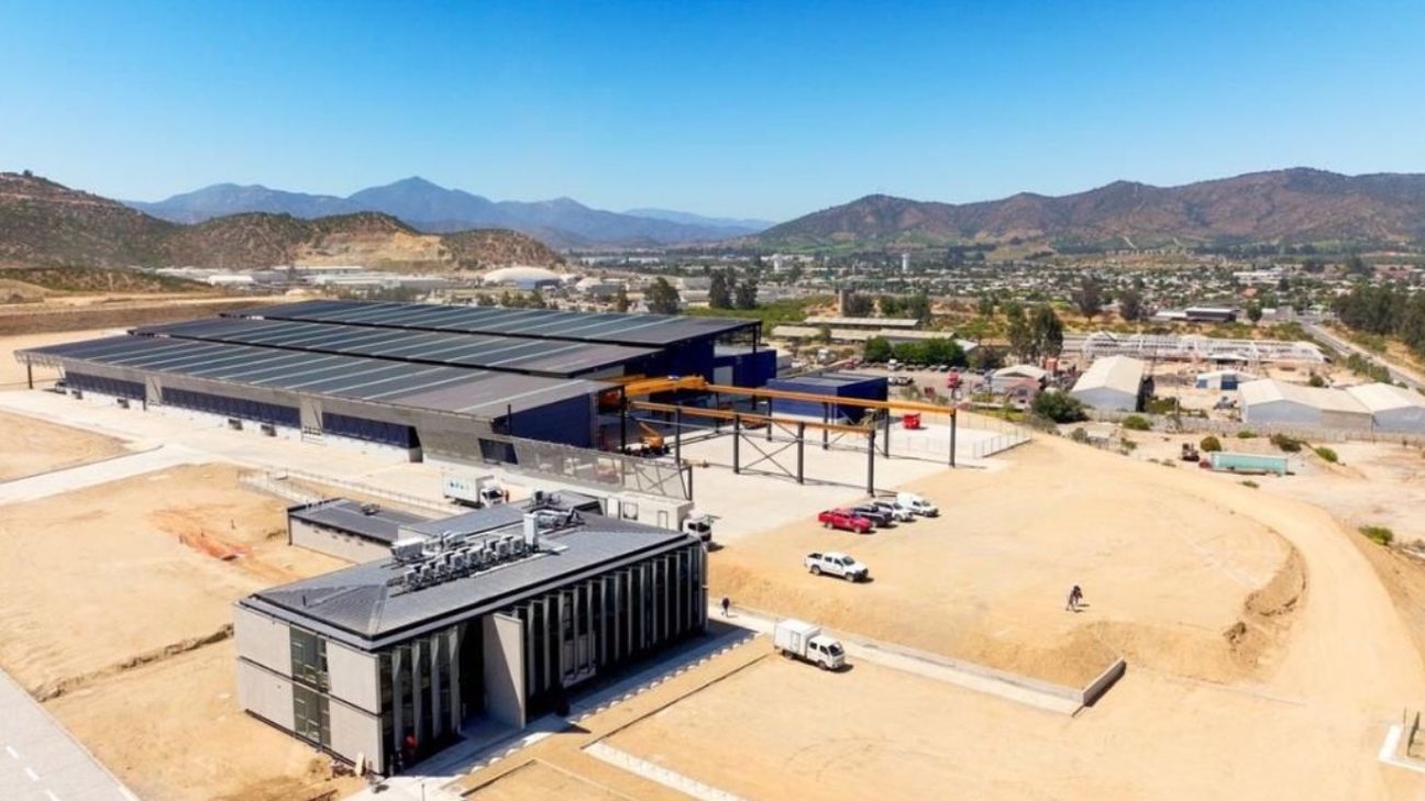 FLS inaugura planta de revestimientos de molinos en Chile: un hito en sostenibilidad y tecnología en Sudamérica