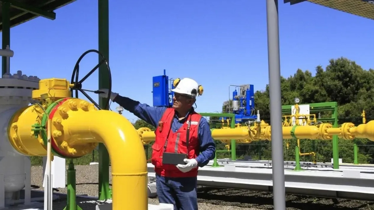 Gas argentino en el sur: reposición en menos de 48 horas tras falla de calidad en Ñuble y Biobío