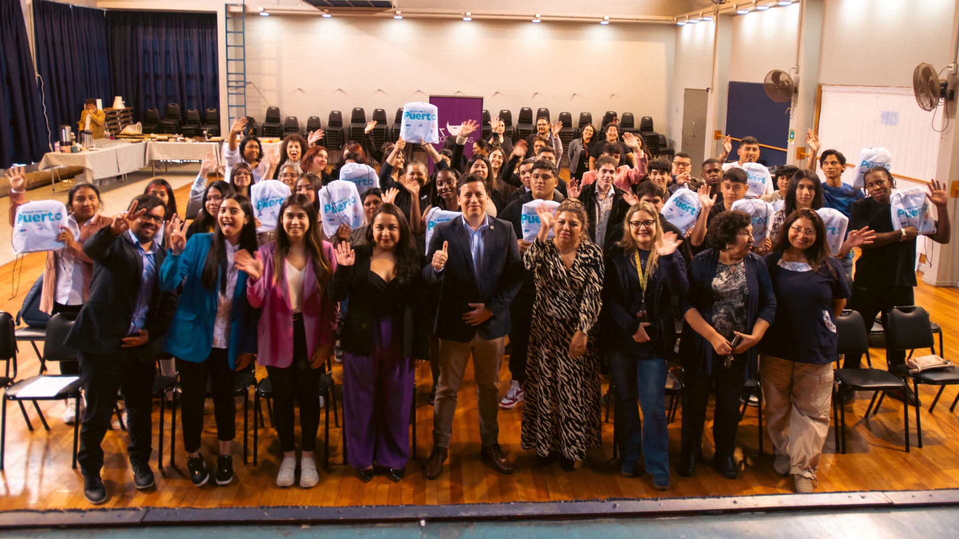 Gracias a programa Crece con tu Puerto de ATI, estudiantes se capacitarán en tareas logísticas