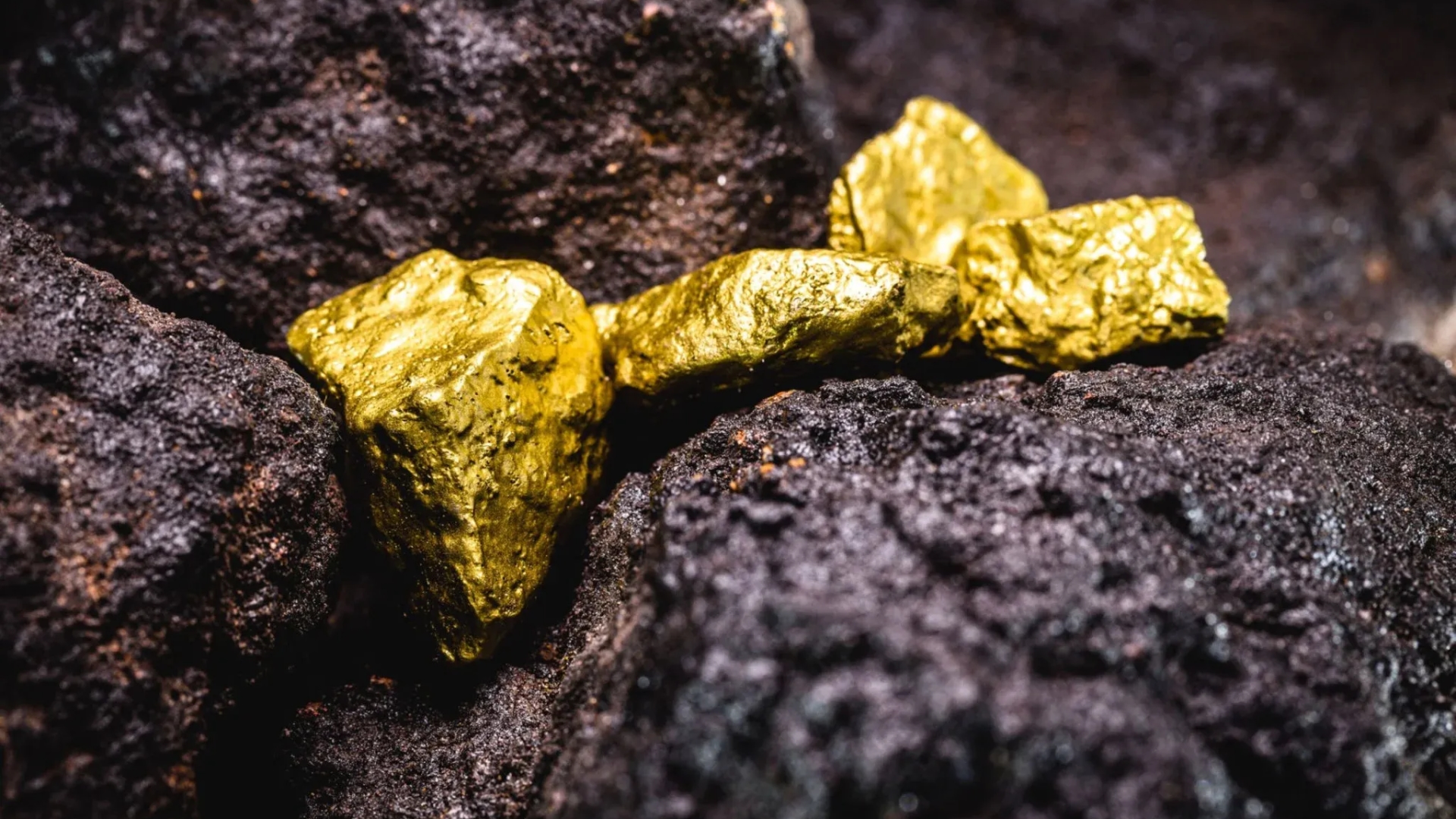 Hallazgo de oro y cobre en Jabalpur: ¡Cambio histórico en la minería india!