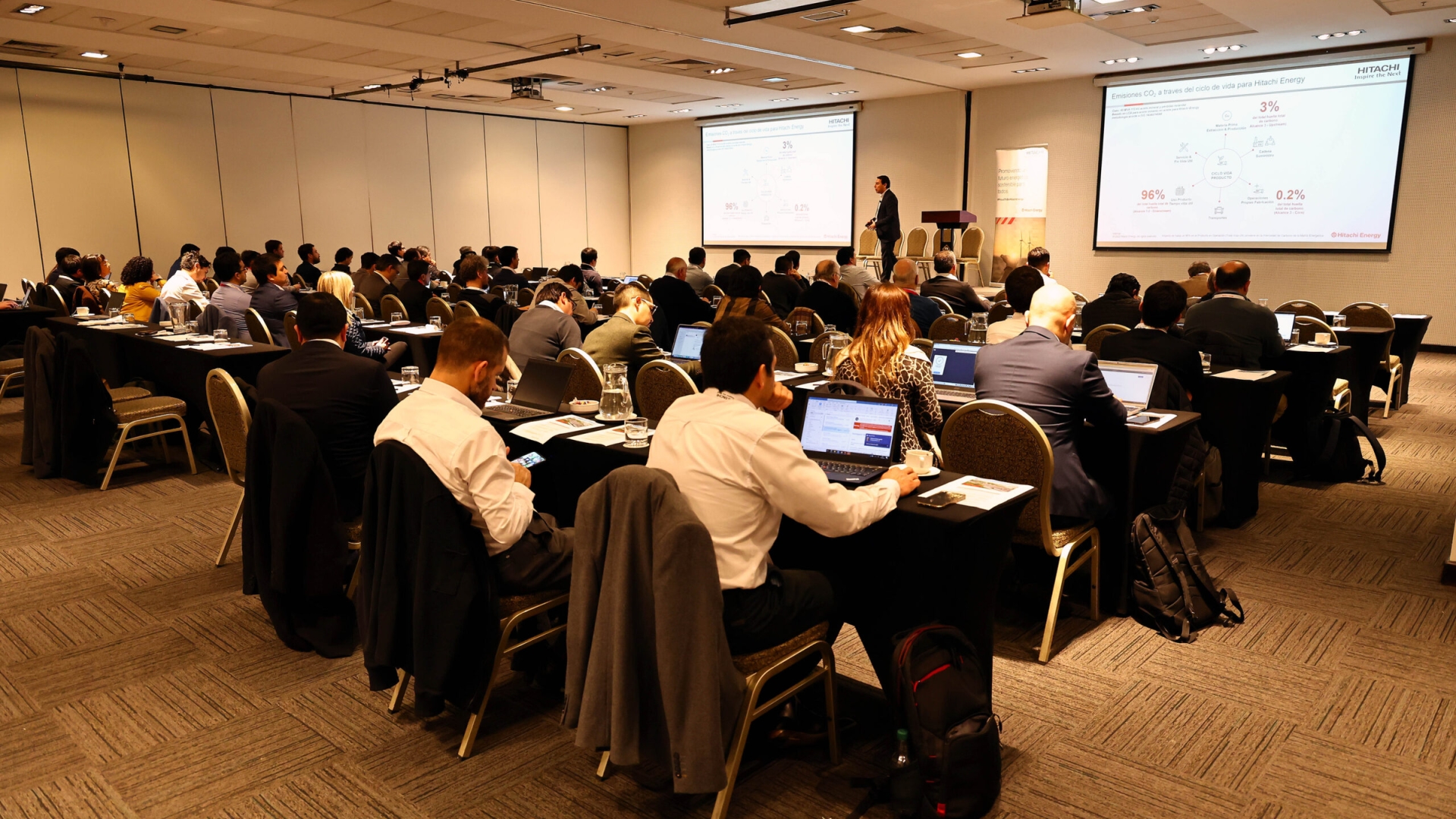 Hitachi Energy Chile presenta tecnologías integradas en digitalización y sostenibilidad