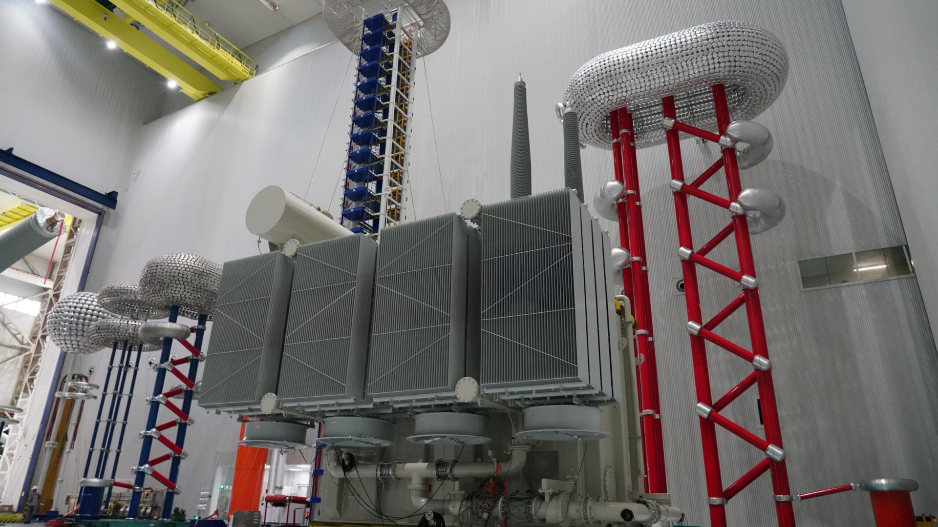 Hitachi Energy prueba con éxito transformador para mejorar la seguridad y protección ambiental