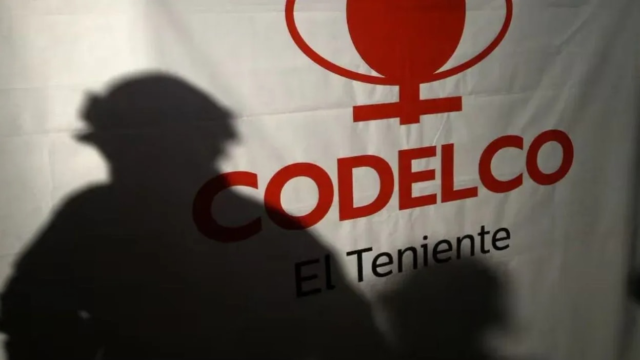 PS rechaza privatización de Codelco y acusa al Gobierno de abrir una venta encubierta de activos