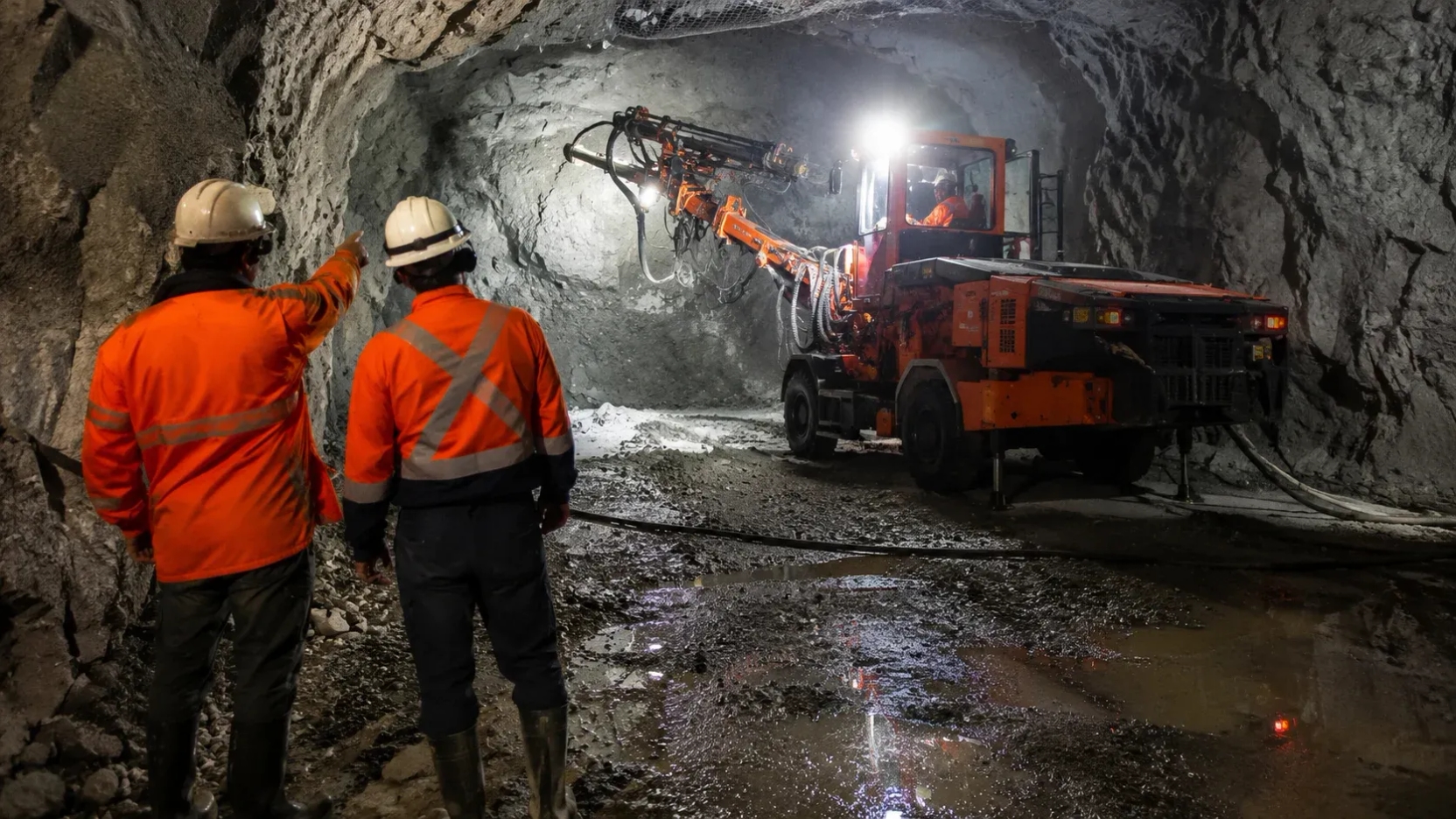Collective Mining acelera acceso subterráneo en Guayabales y prepara perforación desde 2027