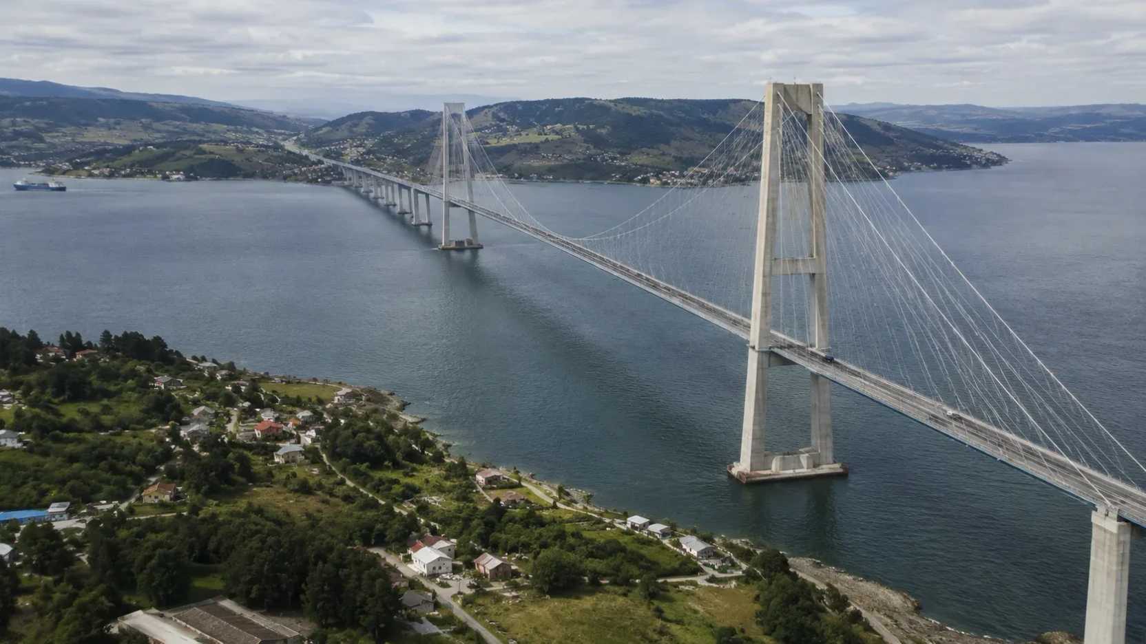 Chile enfrenta mayor competencia por capitales de infraestructura: Colombia y Perú elevan presión sobre concesiones