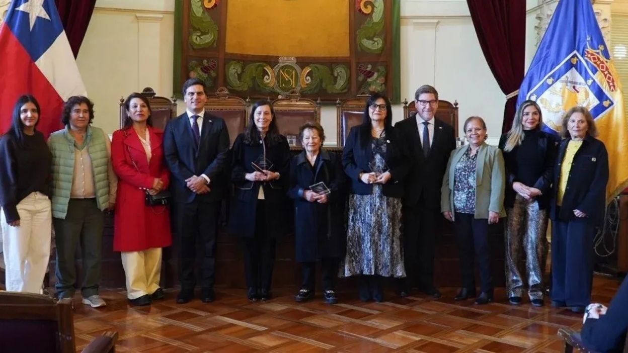 Ministerio de Minería reconoce a tres mujeres con el Premio Karen Poniachik 2026