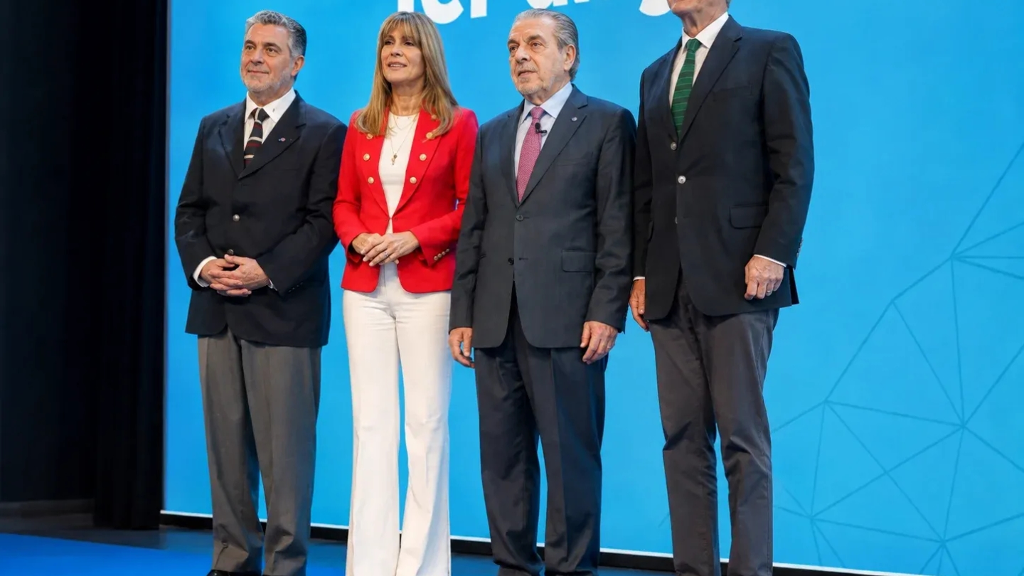 Gobierno prepara reforma a distribución eléctrica y apunta a ingresar cambios legales en diciembre