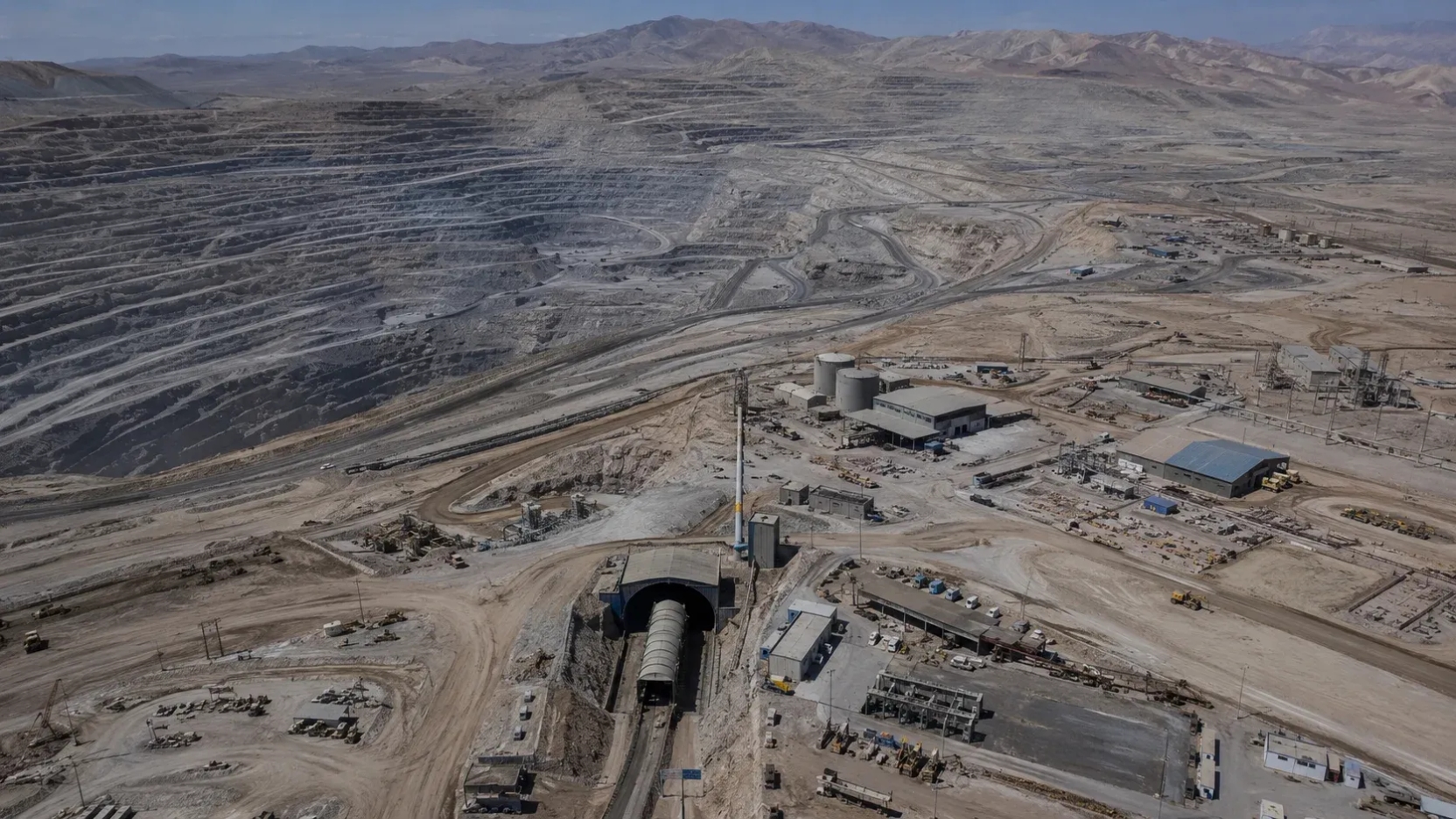 Lo que realmente existe bajo Chuquicamata después de más de un siglo de minería