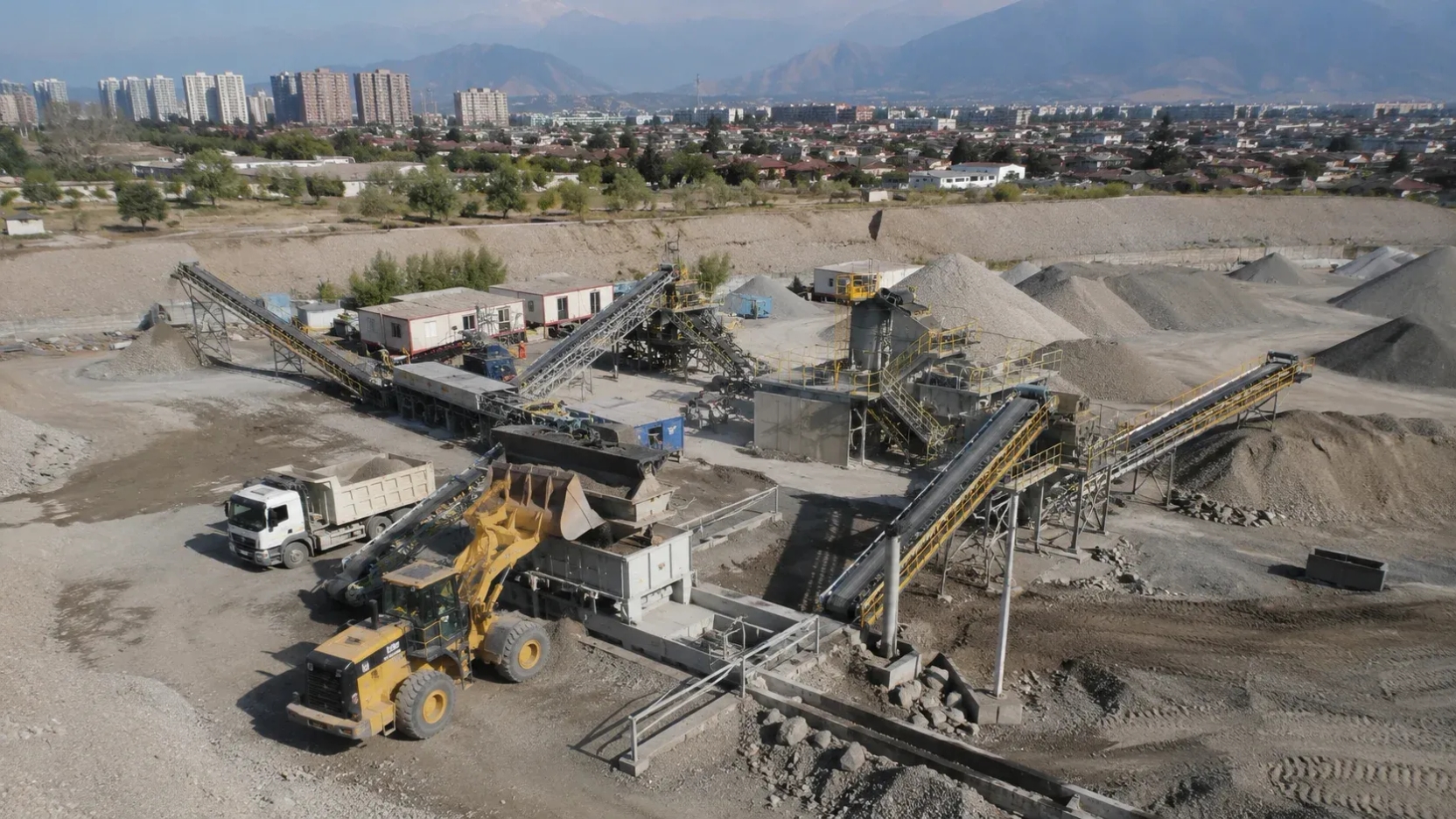 Minera Rosario ingresa DIA por cierre de pozo lastrero y continuidad de planta de áridos en Puente Alto