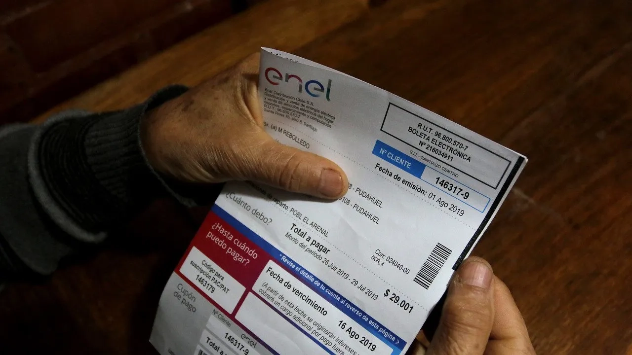 Corte Suprema deja firme condena contra Enel y ordena compensar a más de 127 mil clientes por cortes de luz