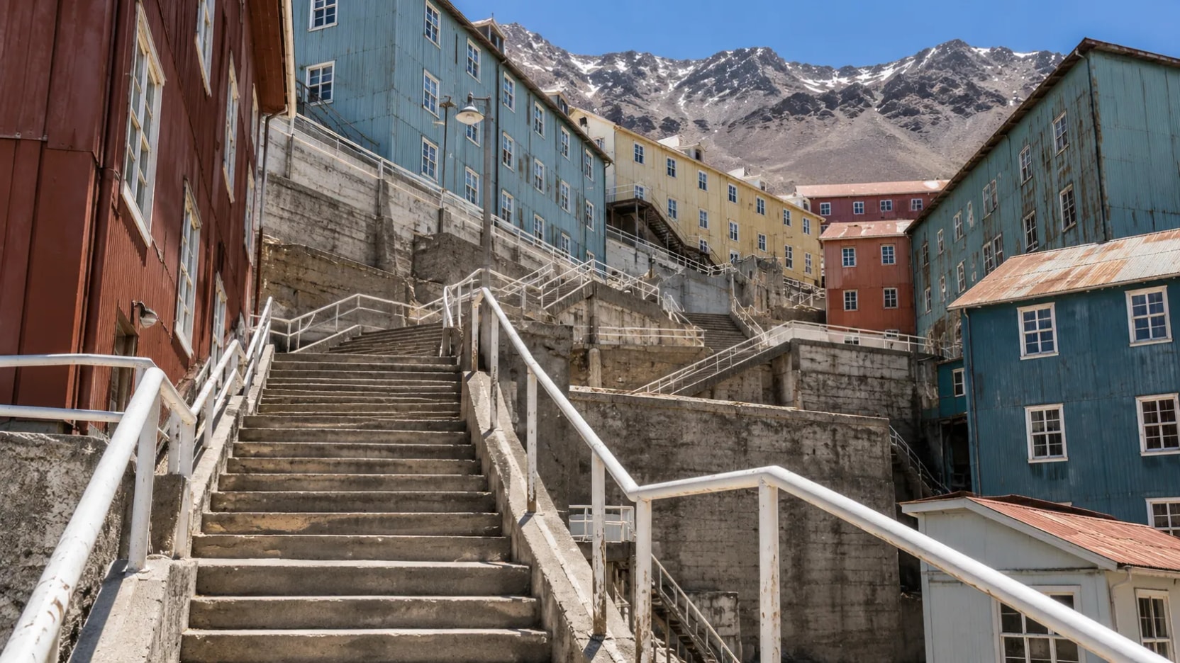 En Sewell, las escaleras eran más que un camino: ¿qué papel cumplían en la ciudad minera?