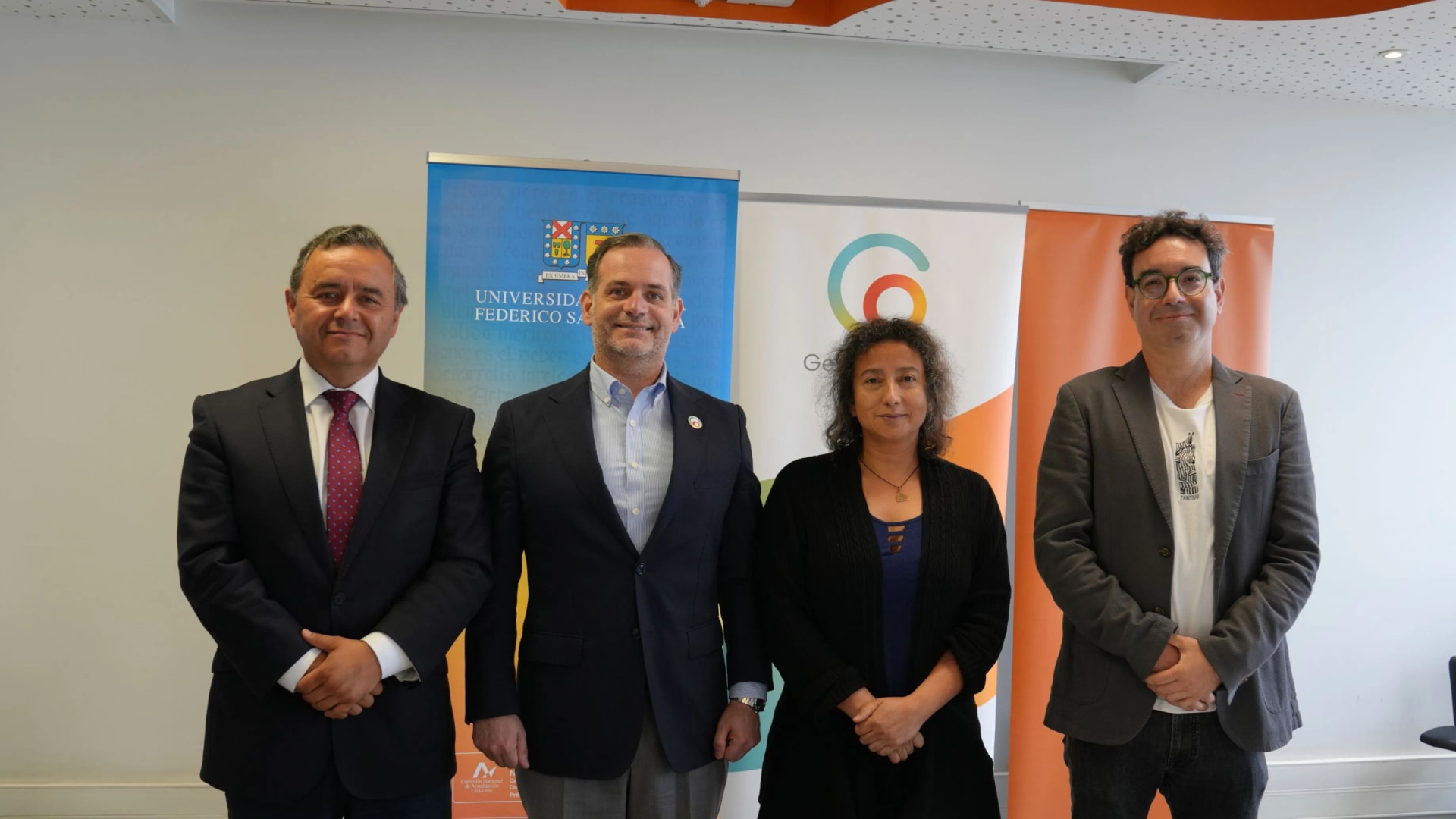 Generadoras de Chile y AC3E sellan alianza para abordar los desafíos tecnológicos del sistema eléctrico