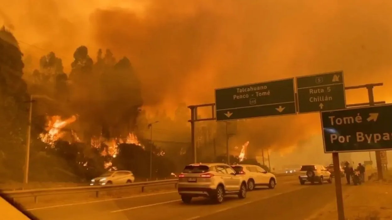 Incendio en Penco: 9.000 viviendas afectadas y la clave que mantiene la emergencia fuera de control