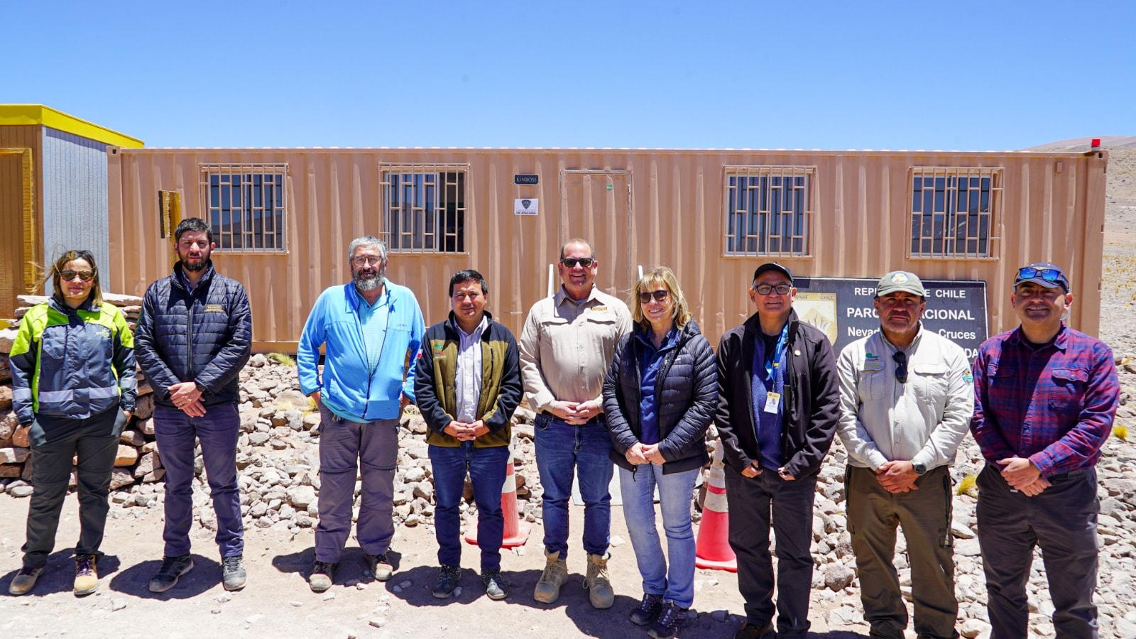 KINROSS dona tres refugios a la Universidad de Atacama en el Parque Nacional Nevado Tres Cruces