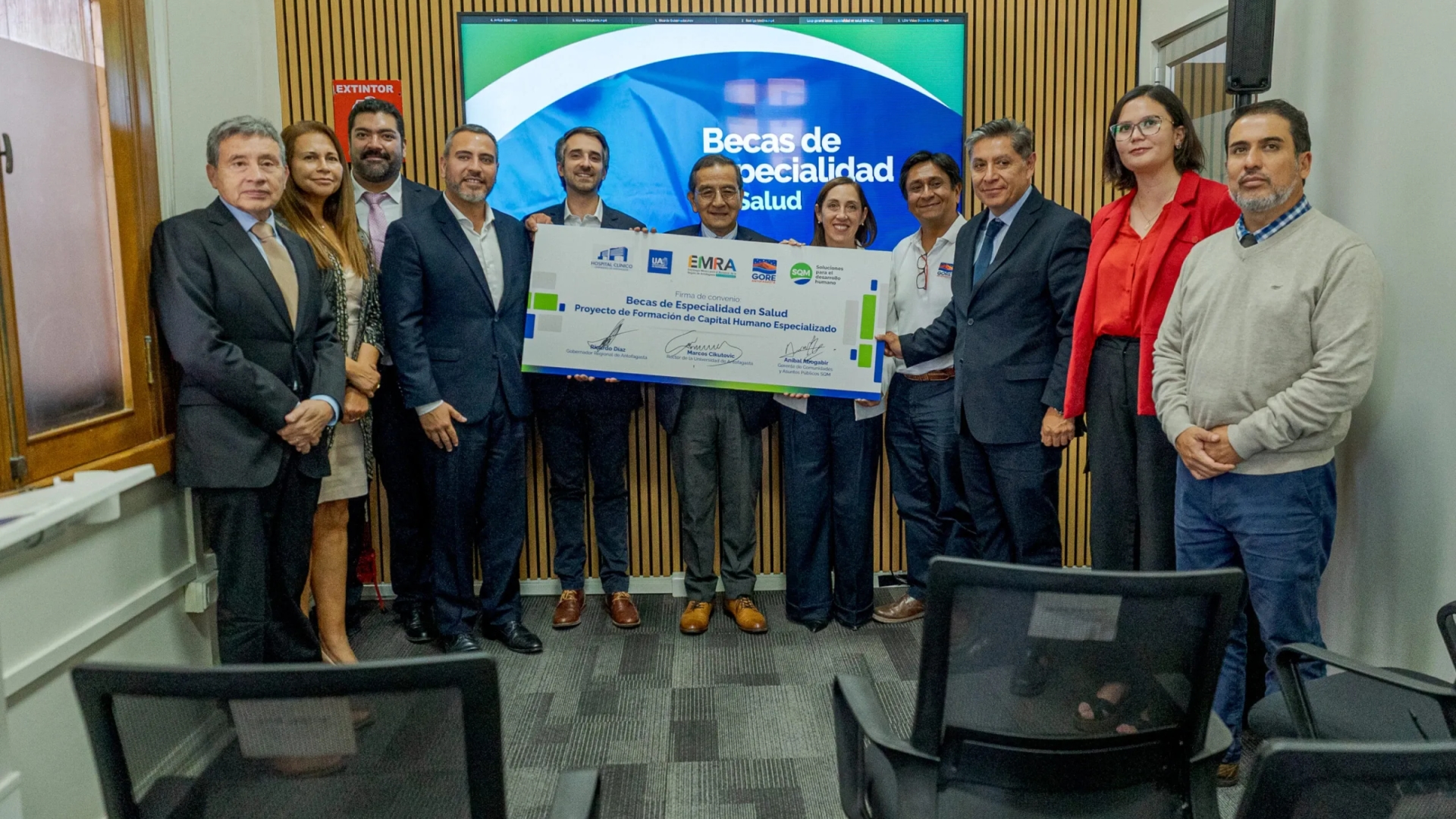 Lanzan becas de especialidad médica para fortalecer la salud en Antofagasta