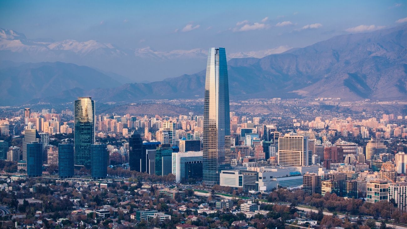 Líderes Mineros de América se Reúnen en Santiago para Abordar Desafíos de la Minería y Transición Energética