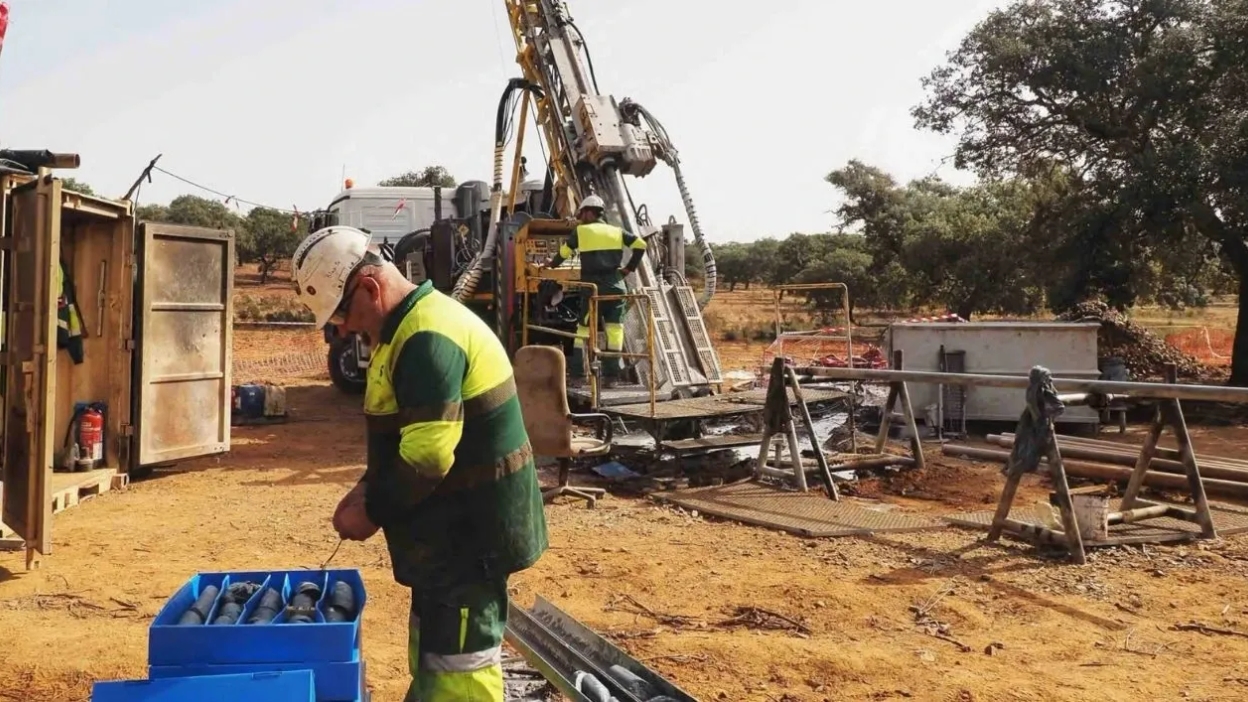 Litio en Brasil: ejecutivos enfrentan acusaciones por desviar proyecto Falcon y desploman acciones hasta 45%
