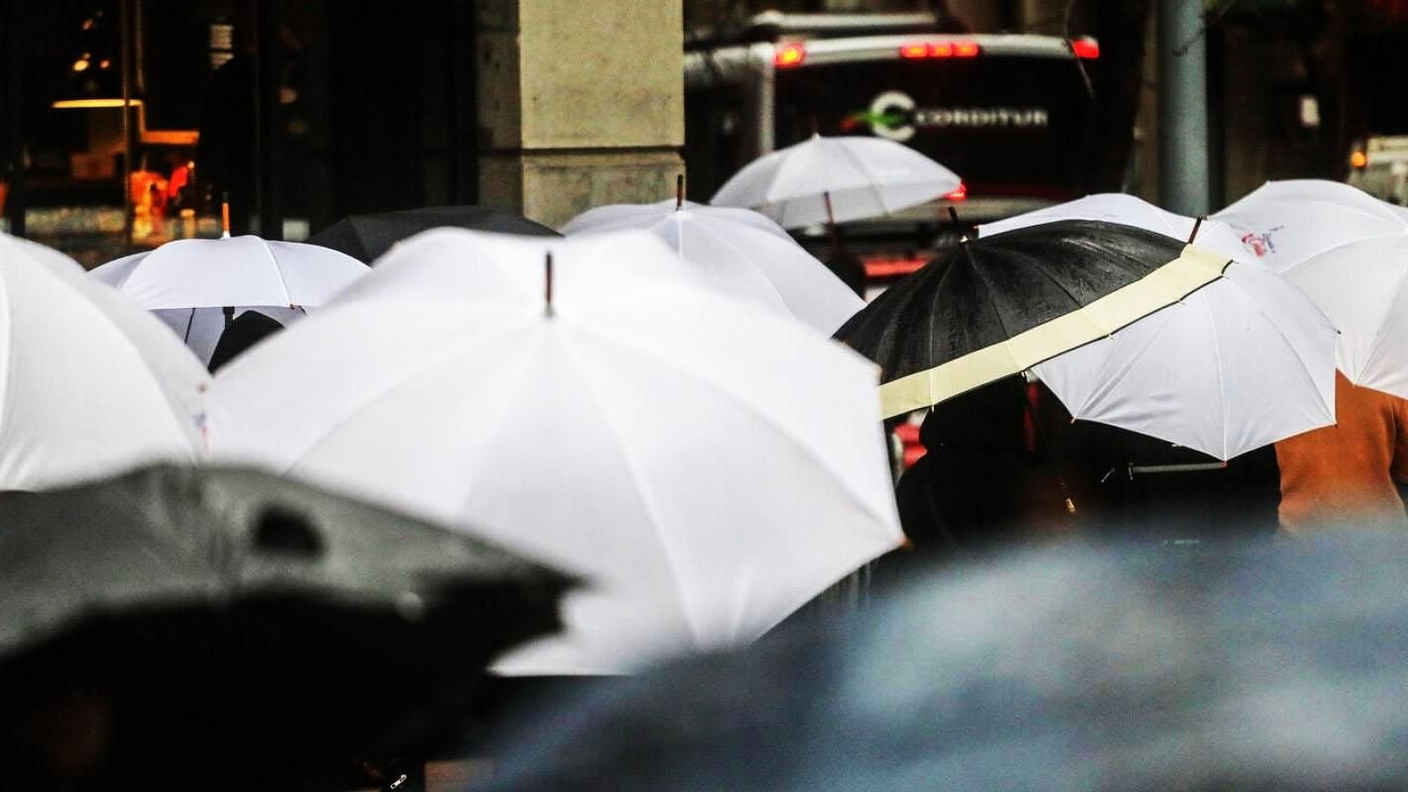 Lluvia en Santiago: revisa el día exacto en que vuelven las precipitaciones a la zona central