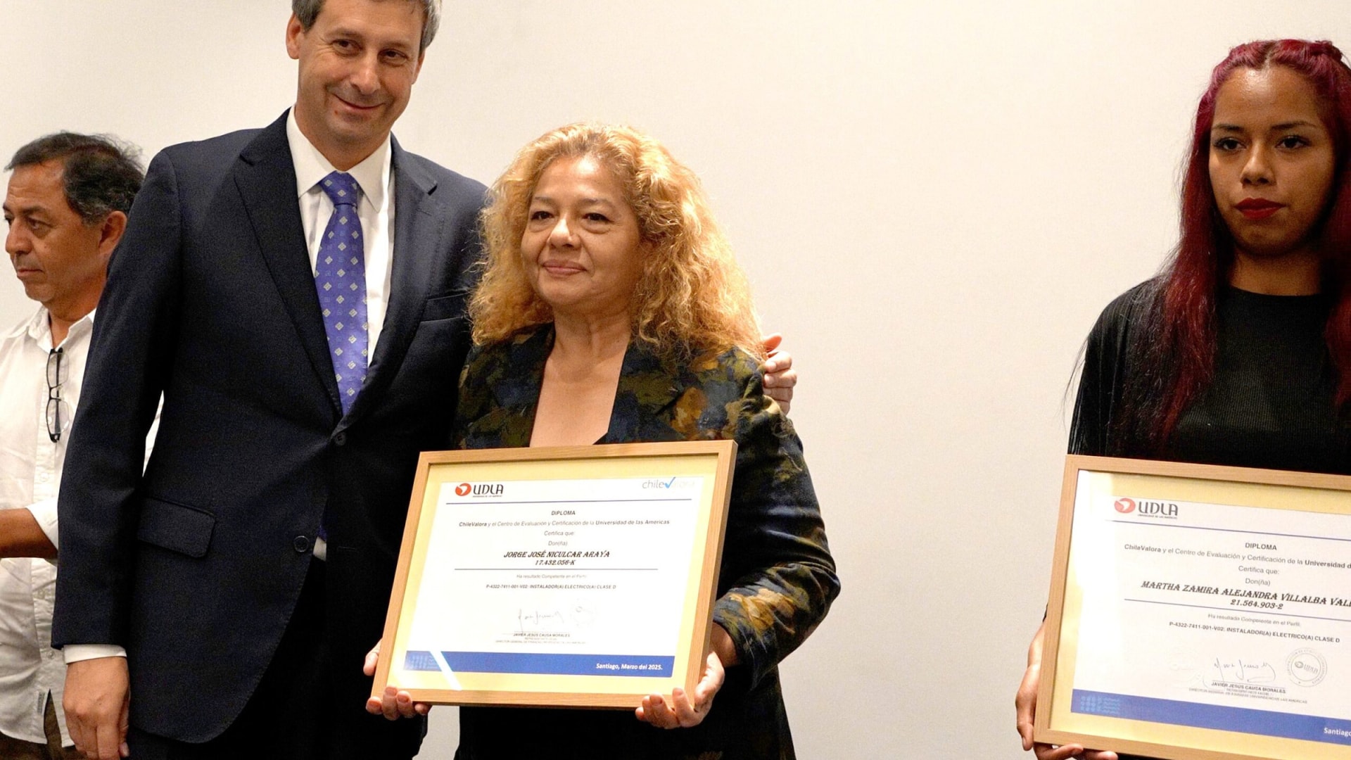 Más de 150 personas fueron certificadas en electricidad, gasfitería y soldadura por Proyecto C20+ de Collahuasi