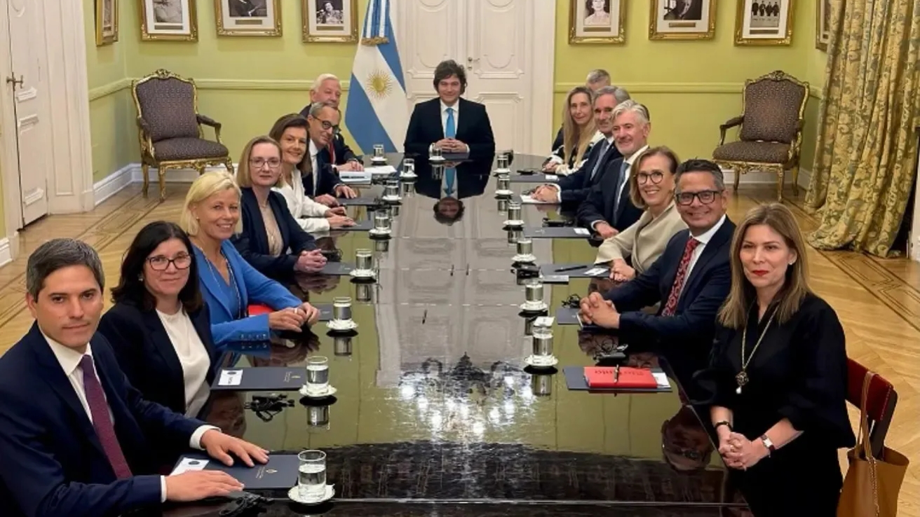 Milei refuerza su estrategia minera y respalda millonaria inversión de Rio Tinto en litio argentino