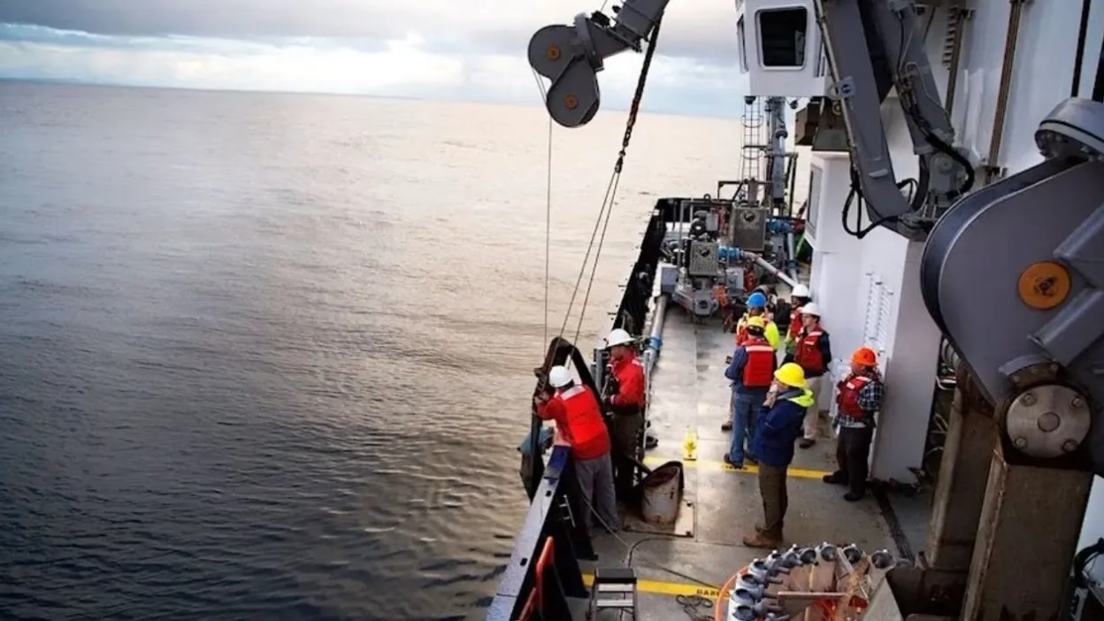 Minería submarina en pausa: el vacío legal que frena la explotación del lecho marino