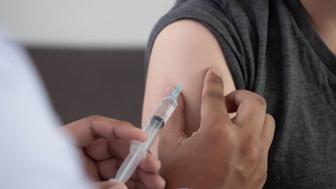Ministerio de Salud Alerta Sobre Aumento de Enfermedades Respiratorias y Refuerza Vacunación en Metro de Santiago