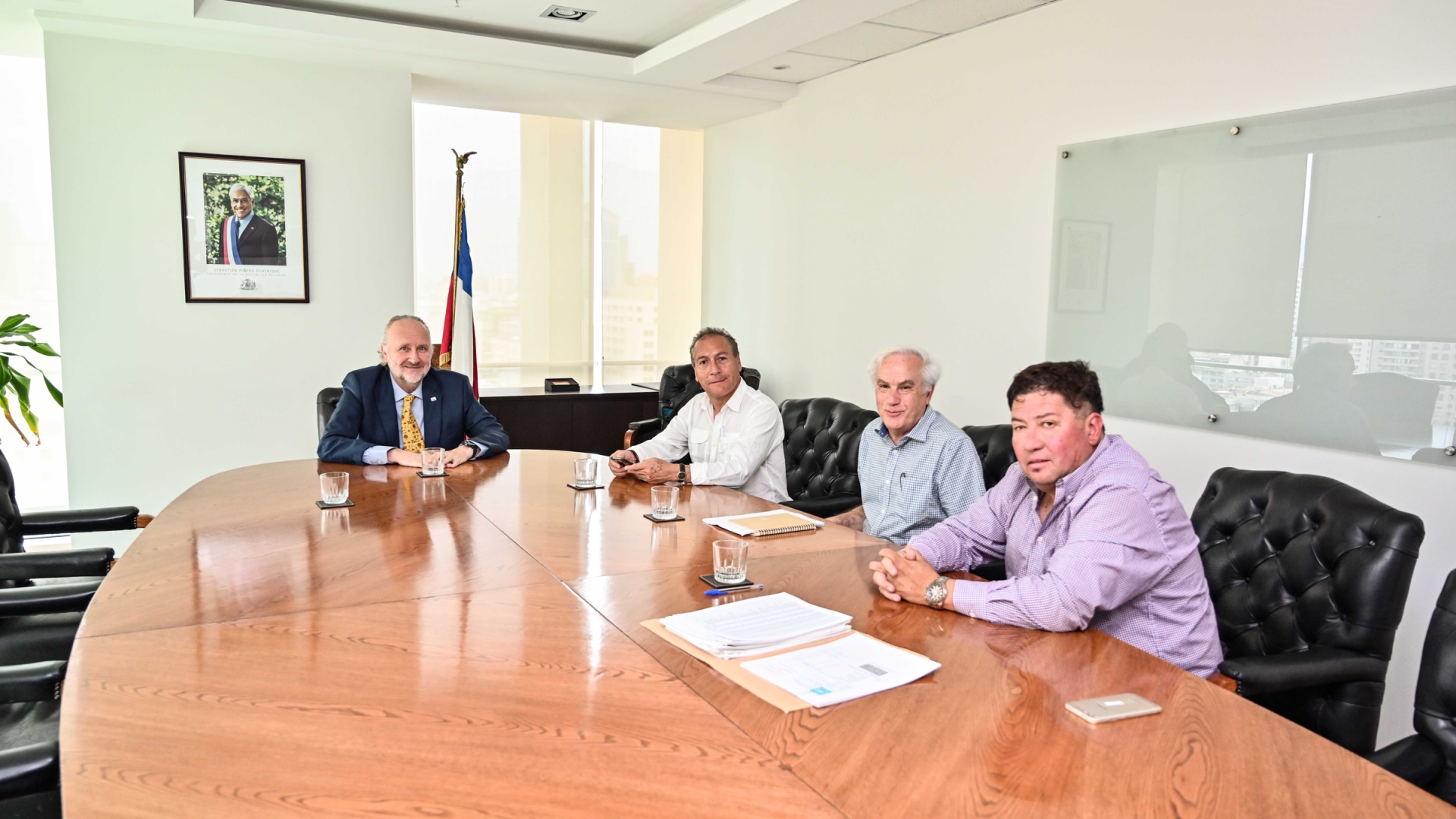 Ministro Prokurica recibe a dirigentes de Vallenar que respaldan proyecto Nueva Unión