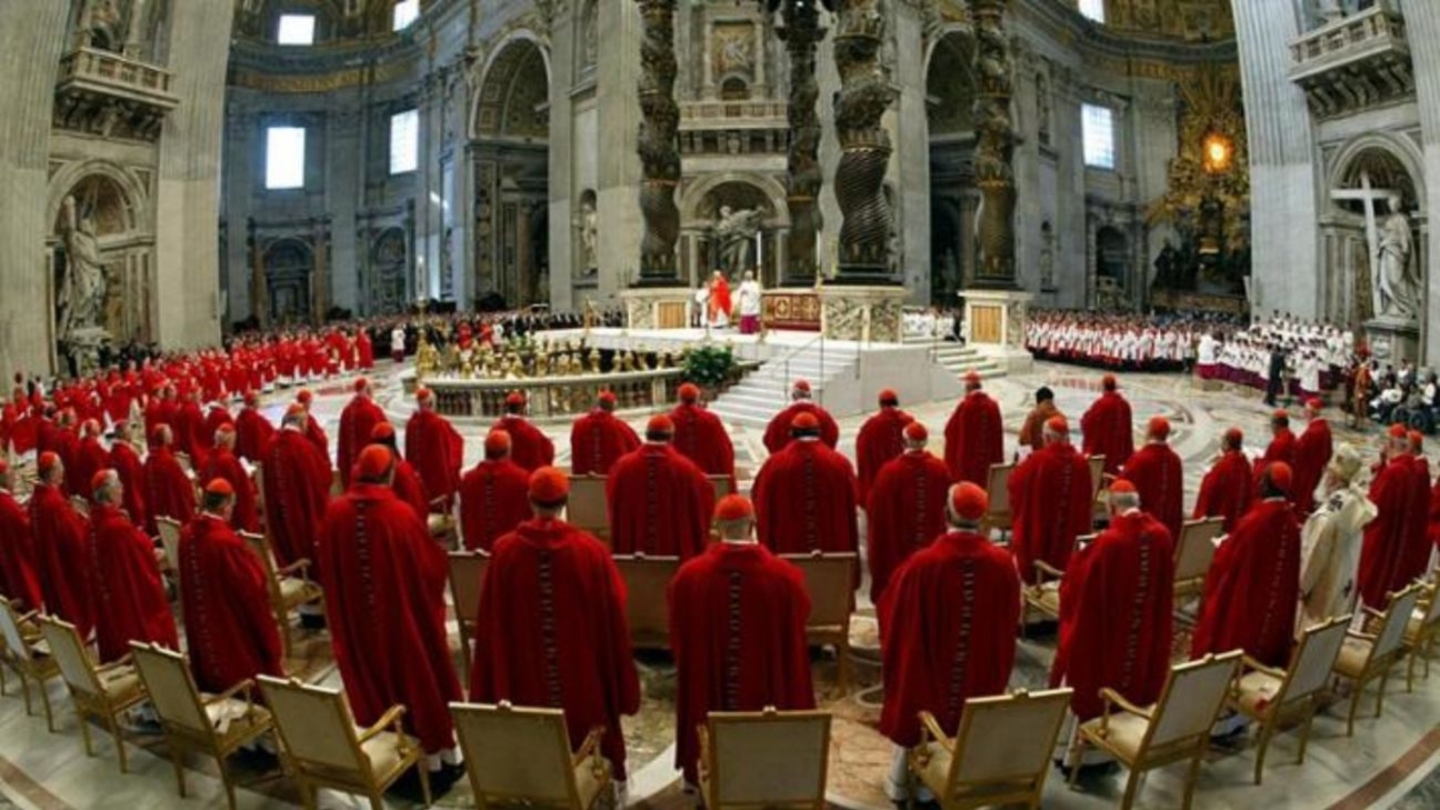 Muerte del Papa Francisco: Inicia el Cónclave en la Capilla Sixtina para Elegir Nuevo Líder Católico