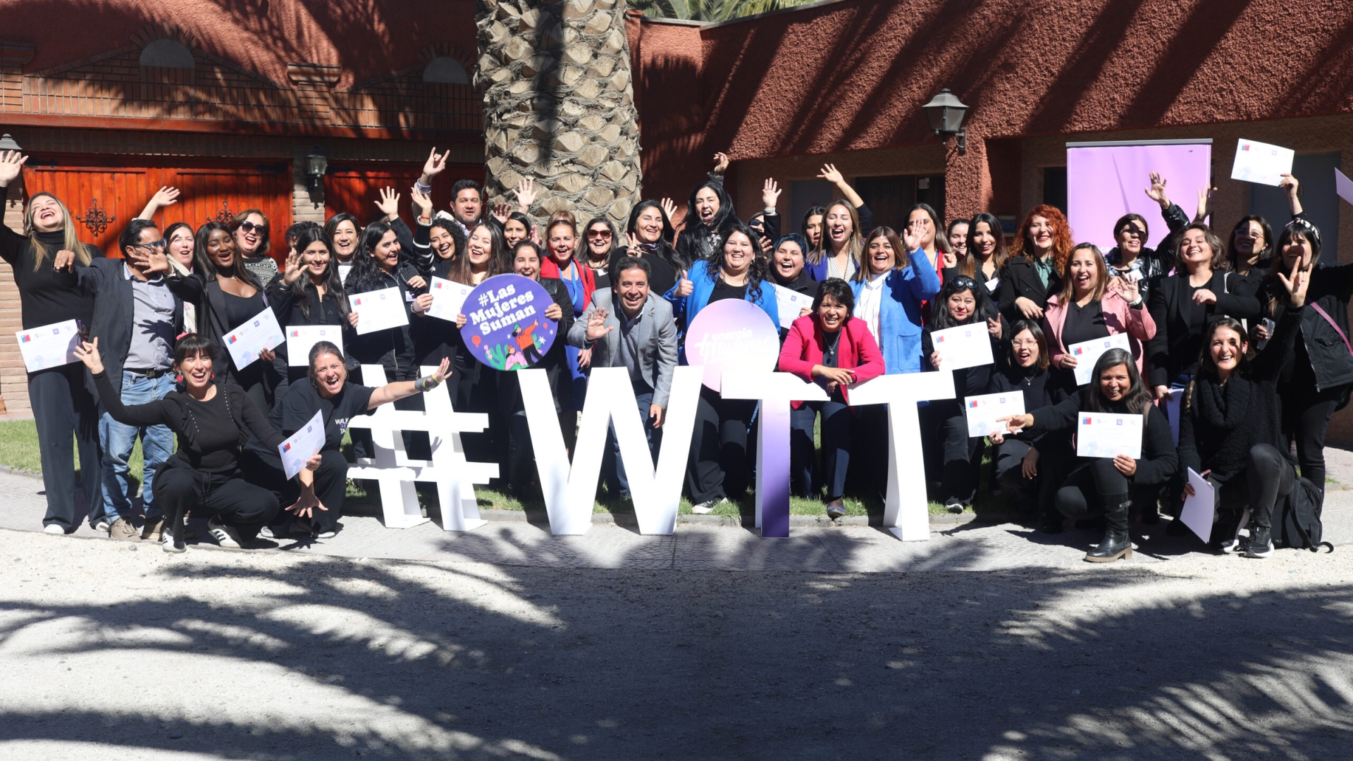 Mujeres de la Región de Atacama reciben formación como Líderes en Energía