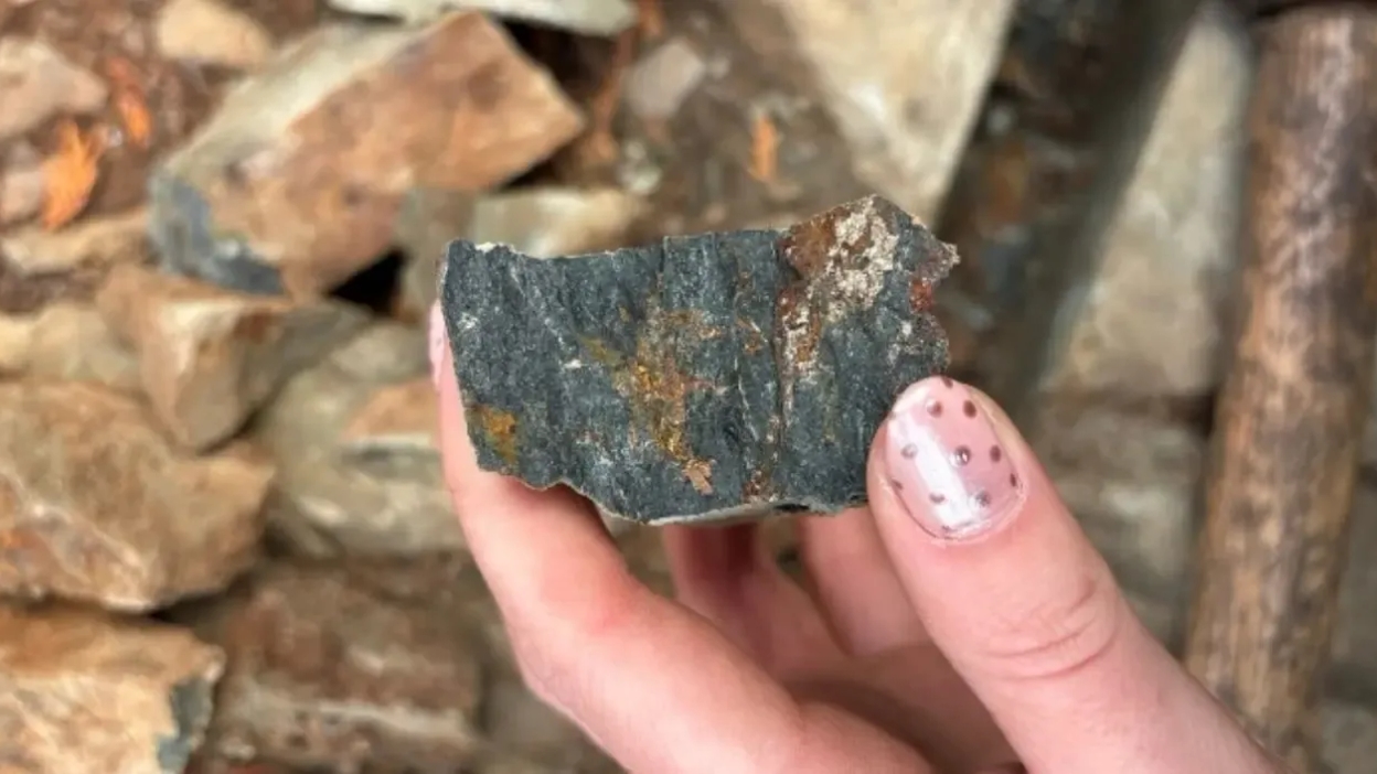 New Age Metals Options Magnet Lake Property ampliando aún más el Proyecto de Oro y Metales Críticos Bonanza Ridge, Distrito Minero de Kenora, Ontario