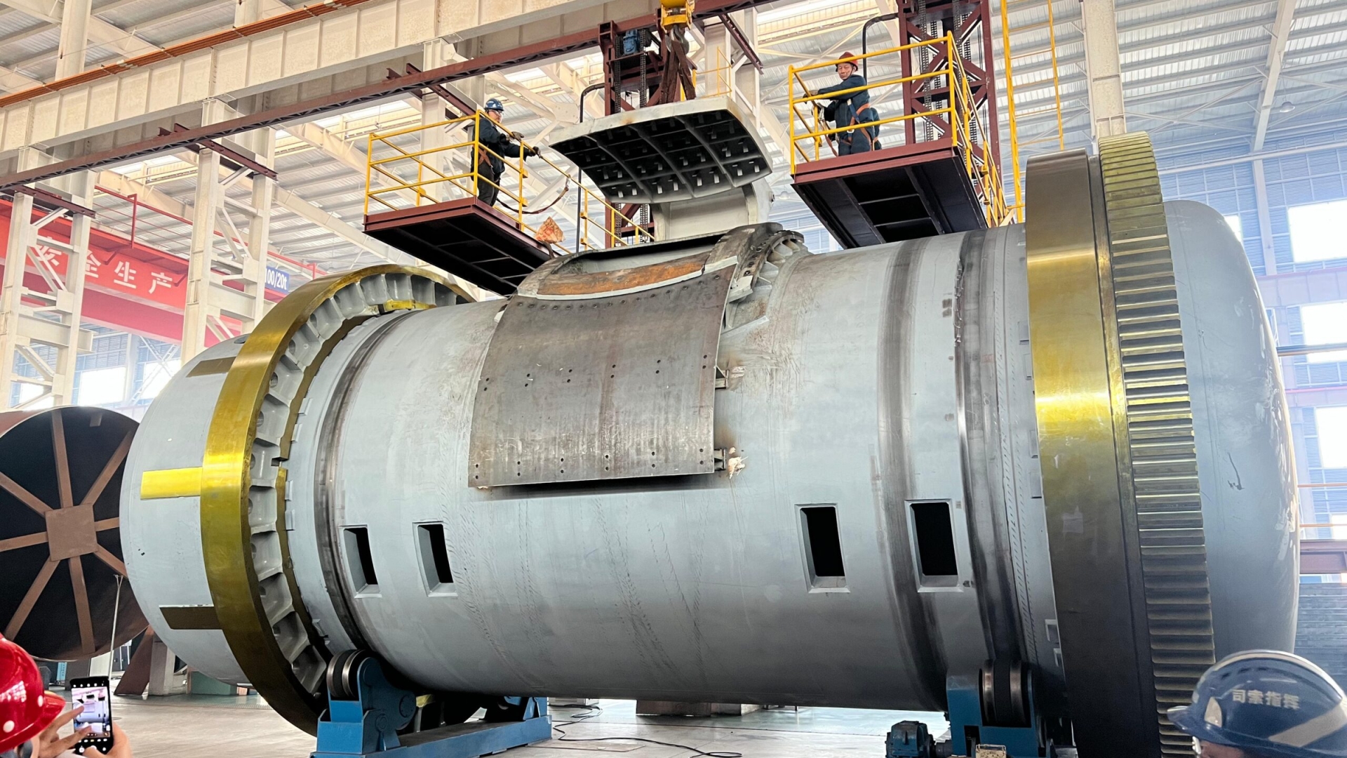 Nuevo horno de refinería Ventanas, 70% más eficiente que los actuales, comienza su viaje desde China