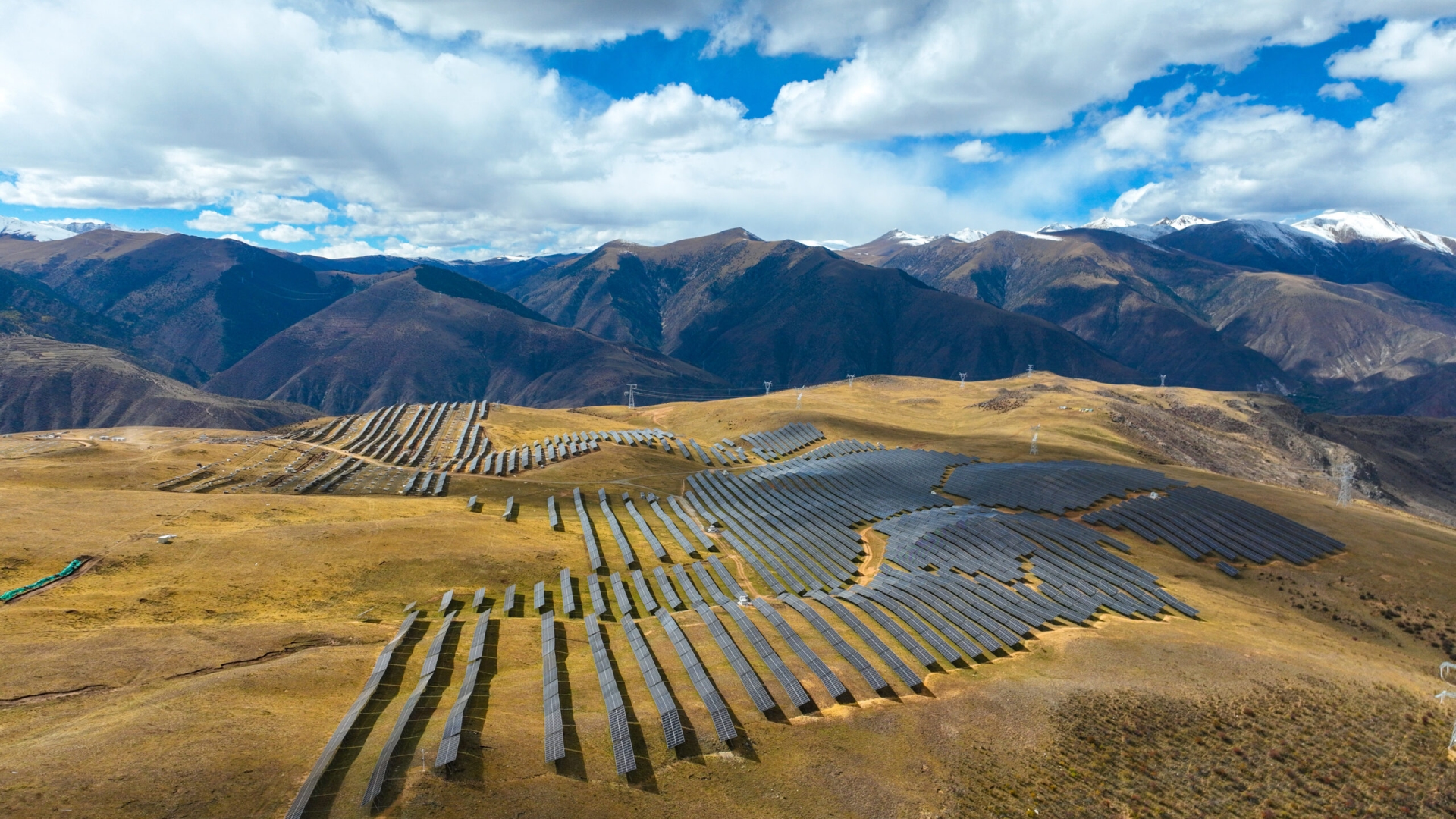 Nuevo récord mundial en la industria fotovoltaica: Trinasolar establece una eficiencia de módulo solar totalmente pasivado del 25.44%
