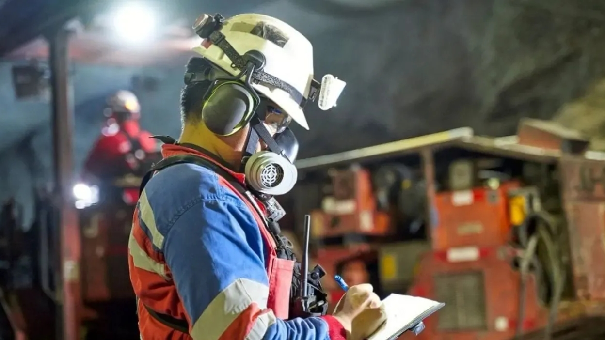 BHP busca operadores: cargos mineros activos en Escondida