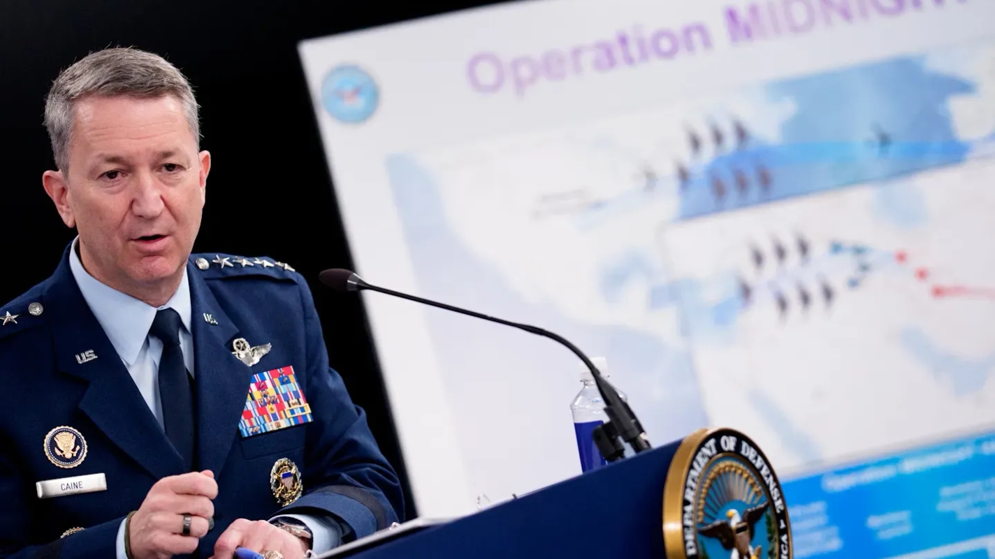 Operación «Midnight Hammer» revela táctica sorprendente en conflicto EE. UU. – Irán