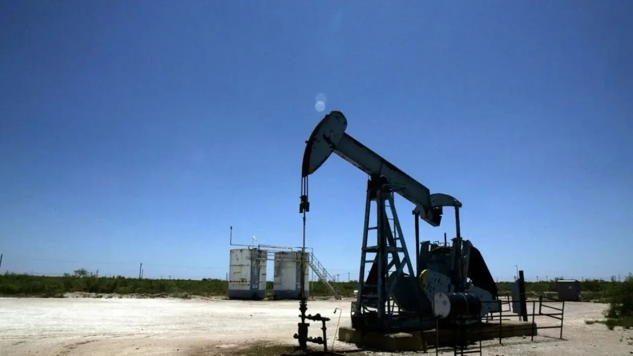 Precio del petróleo salta sobre los US$115: el factor geopolítico que podría empujar el crudo hasta US$200