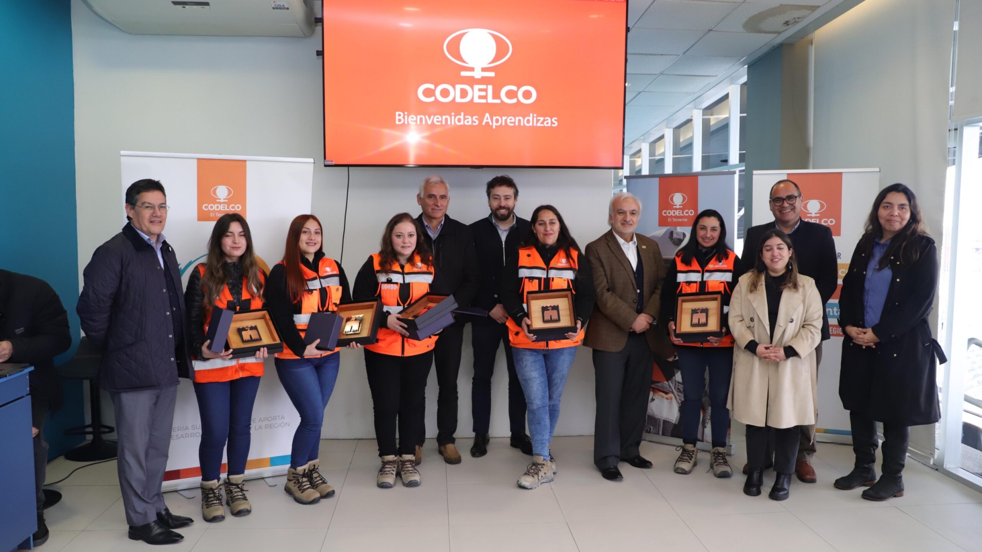 Presidente Ejecutivo de Codelco da la bienvenida a 86 mujeres que se incorporaron a División El Teniente