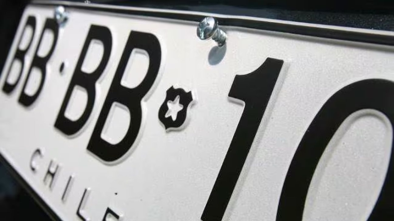 Proceso y Costos para Obtener Duplicado de Placa Patente en Chile: Guía Completa 2025