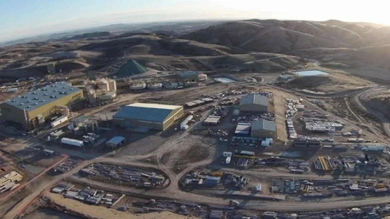 Proyecto El Dorado–Monserrat inicia PEA: 2,25 millones de onzas marcan hito clave en Santa Cruz