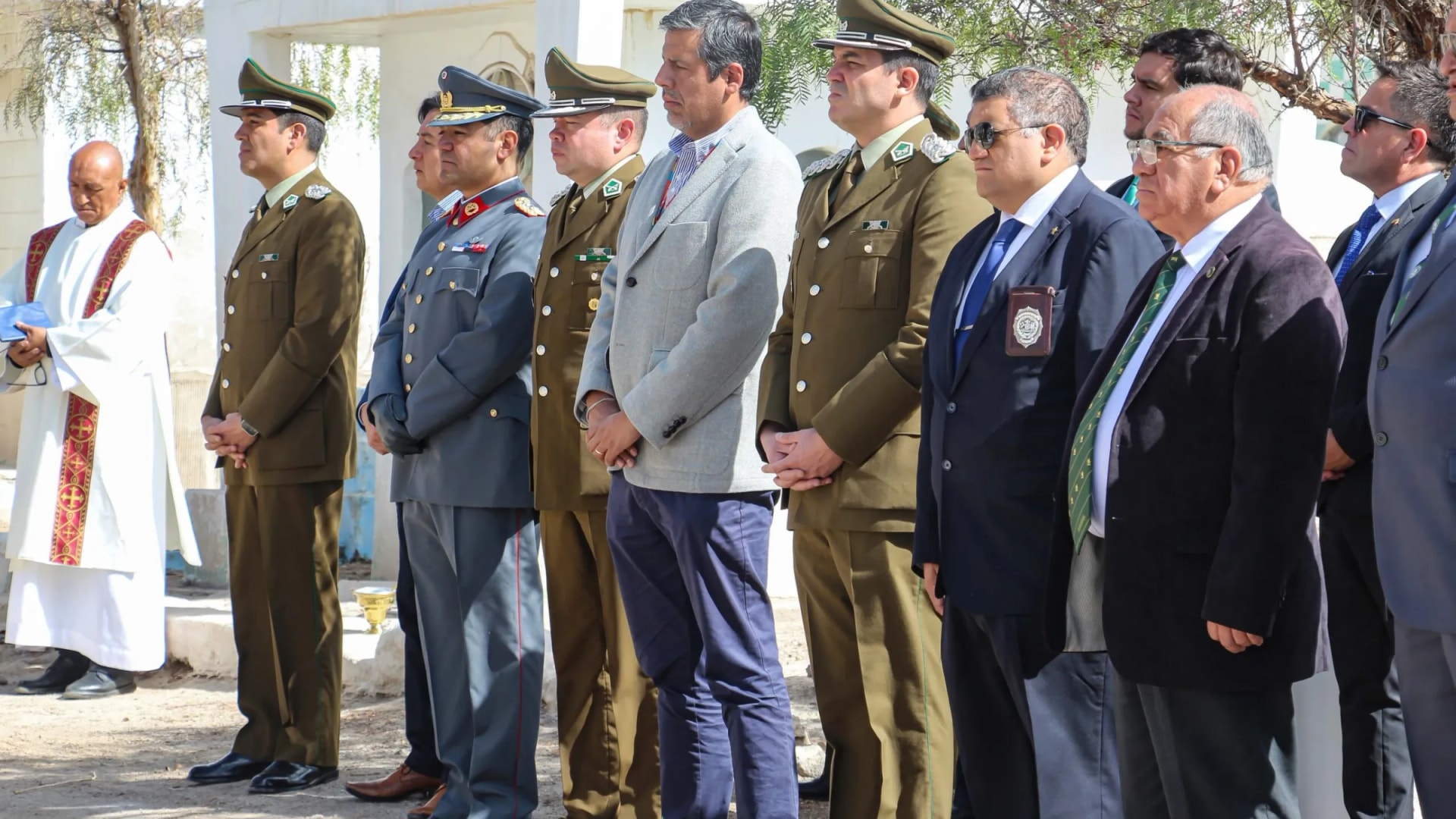Representantes de Codelco Chuquicamata participaron en emotiva romería por nonagésimo noveno aniversario de Carabineros de Chile